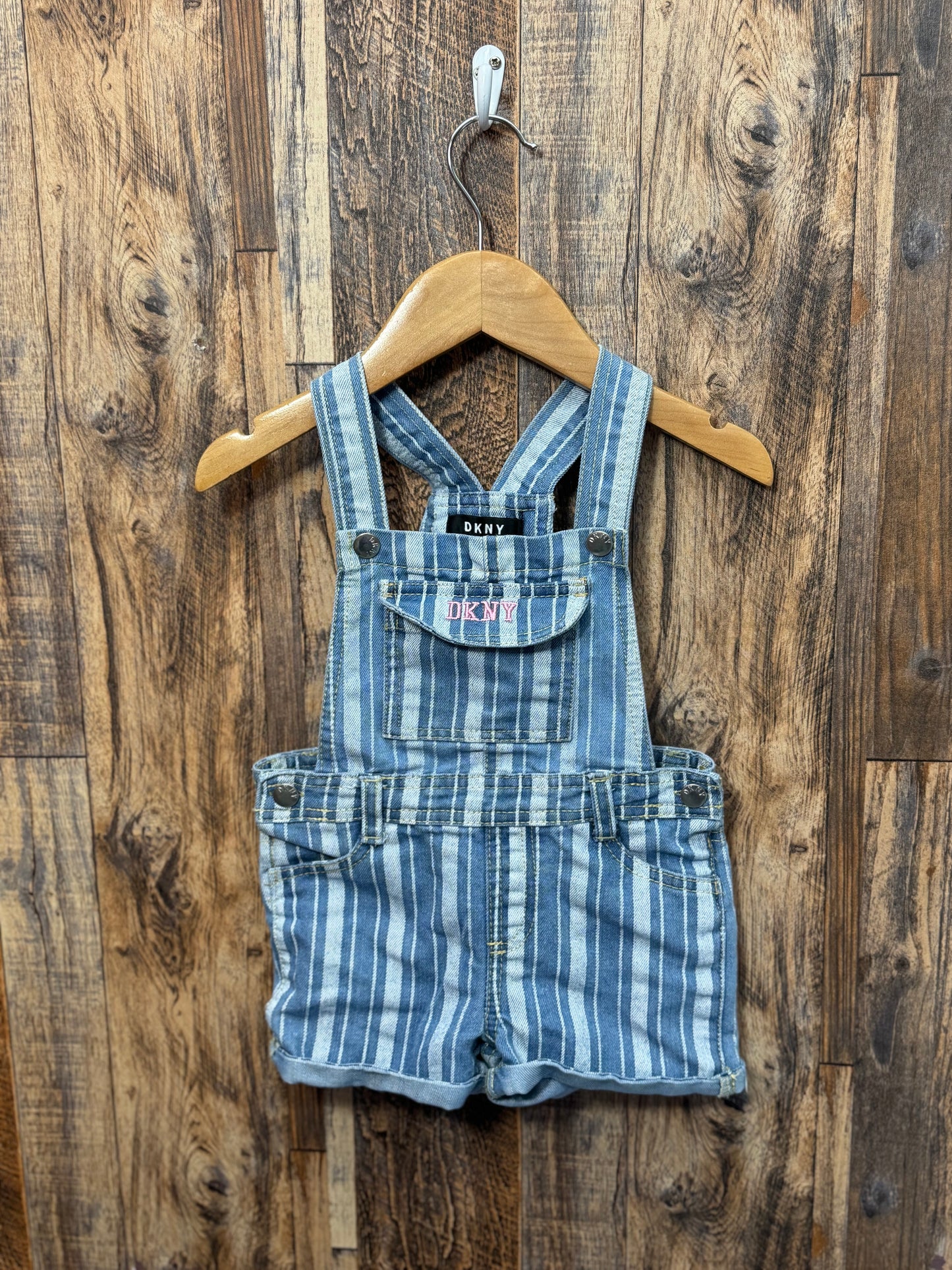 Overall shorts, size 12m