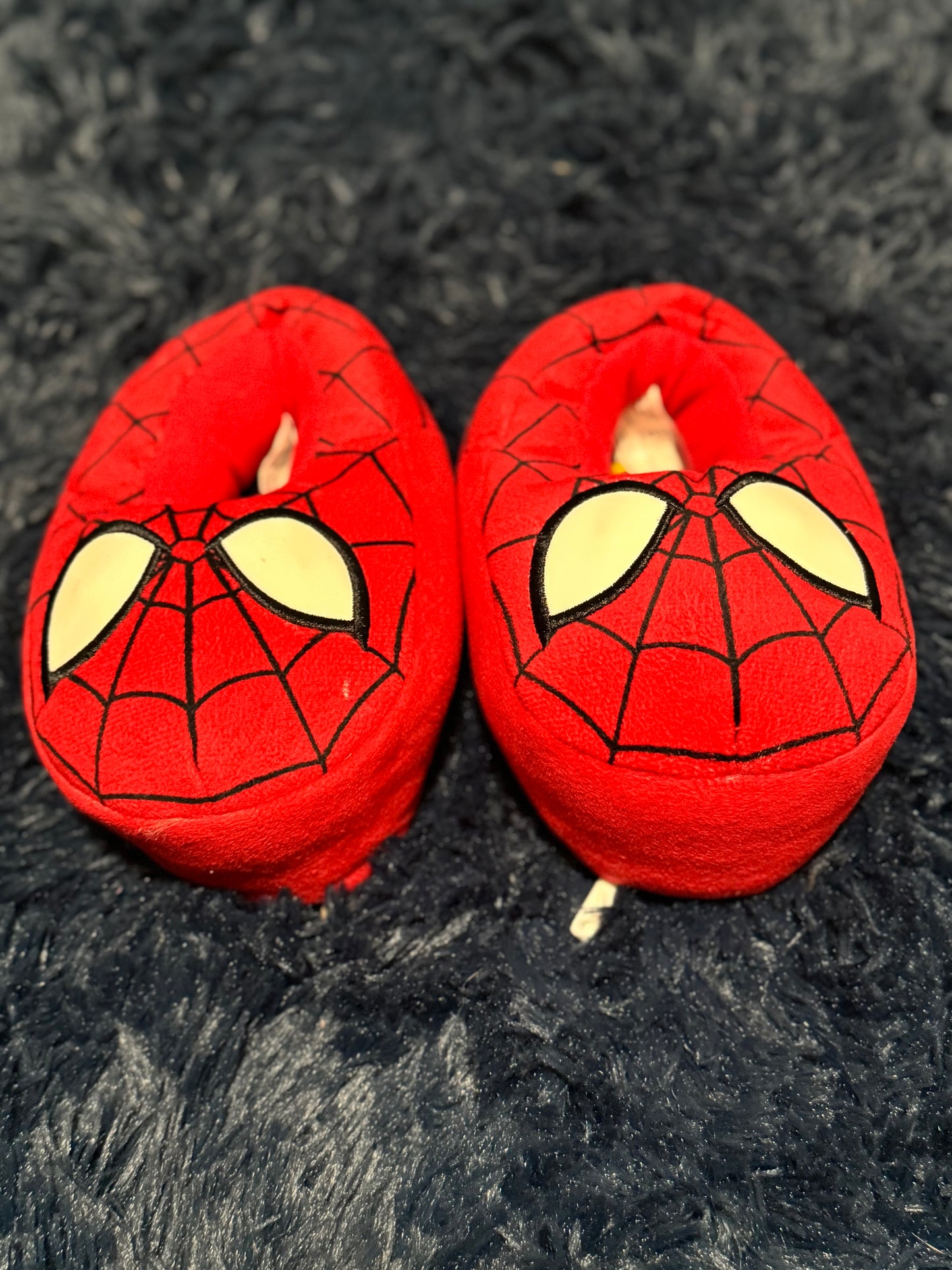 Slippers, size 7-8