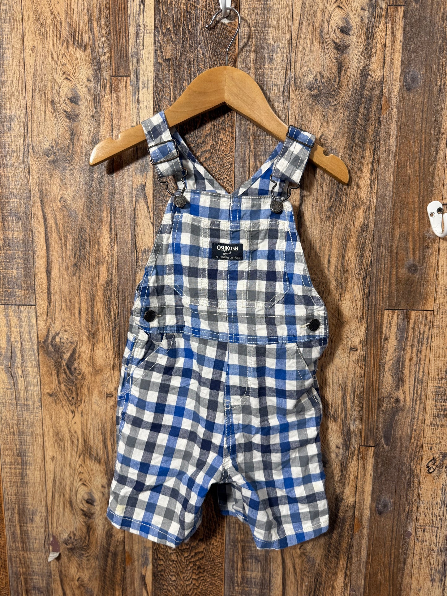 Overall shorts, size 24m