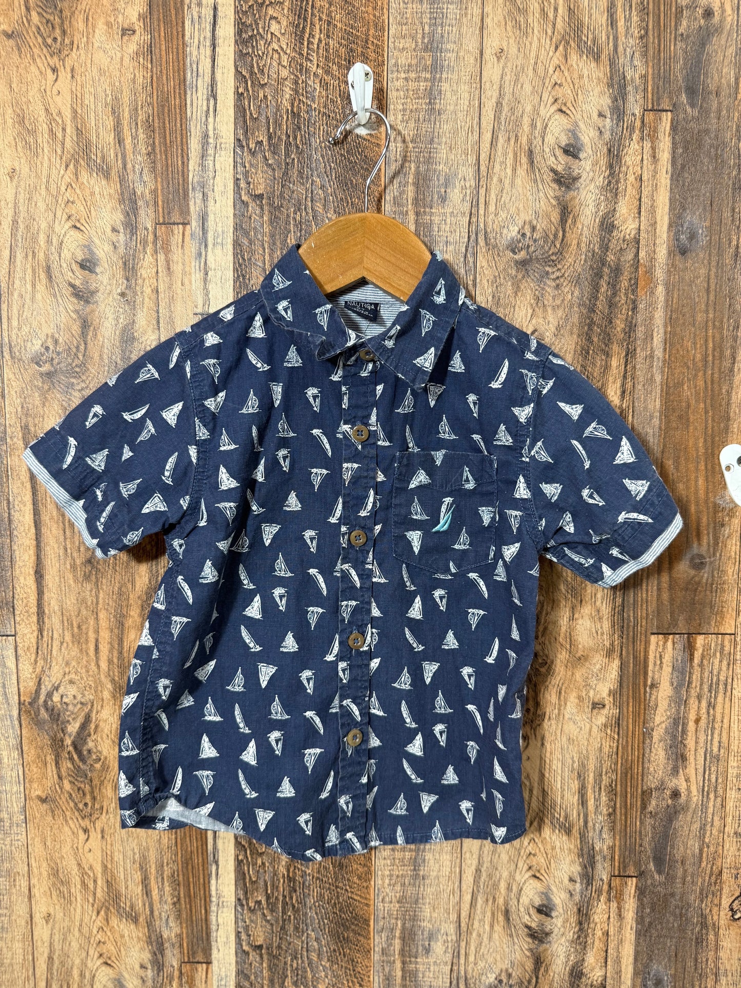 Button up, size 2t