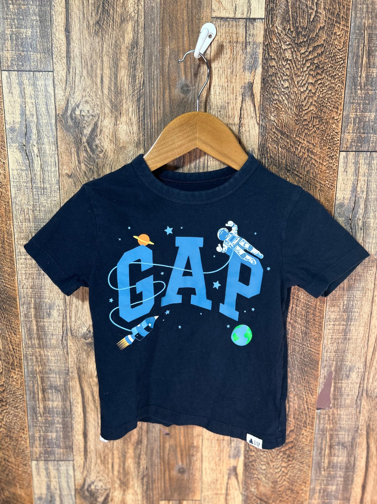 Shirt, size 3