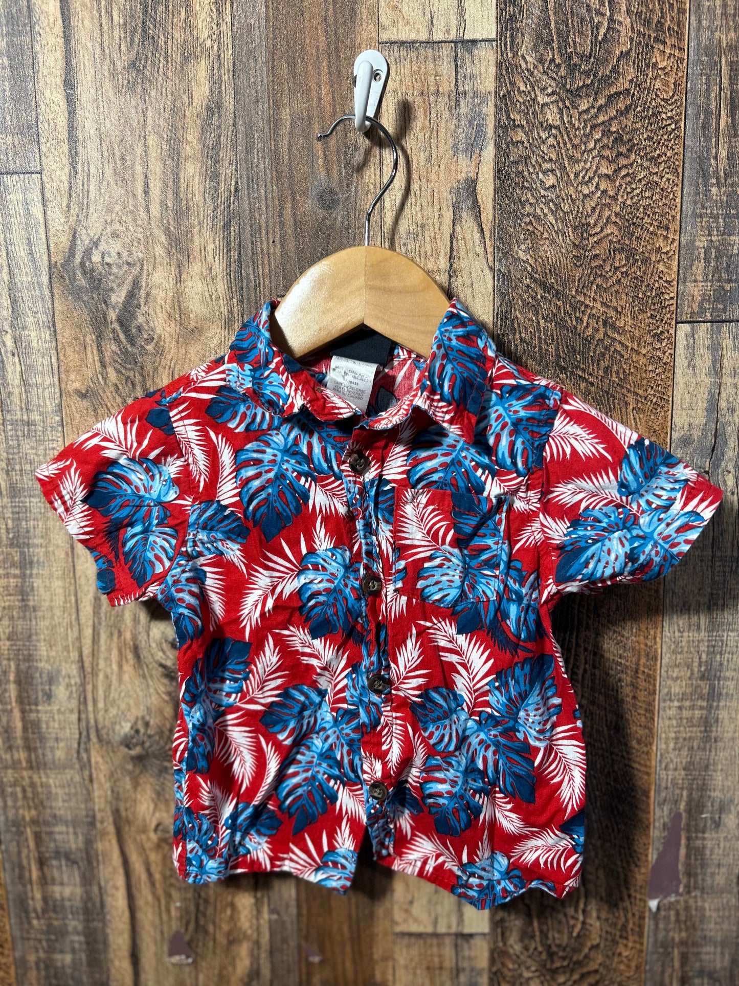 Button up, size 18m