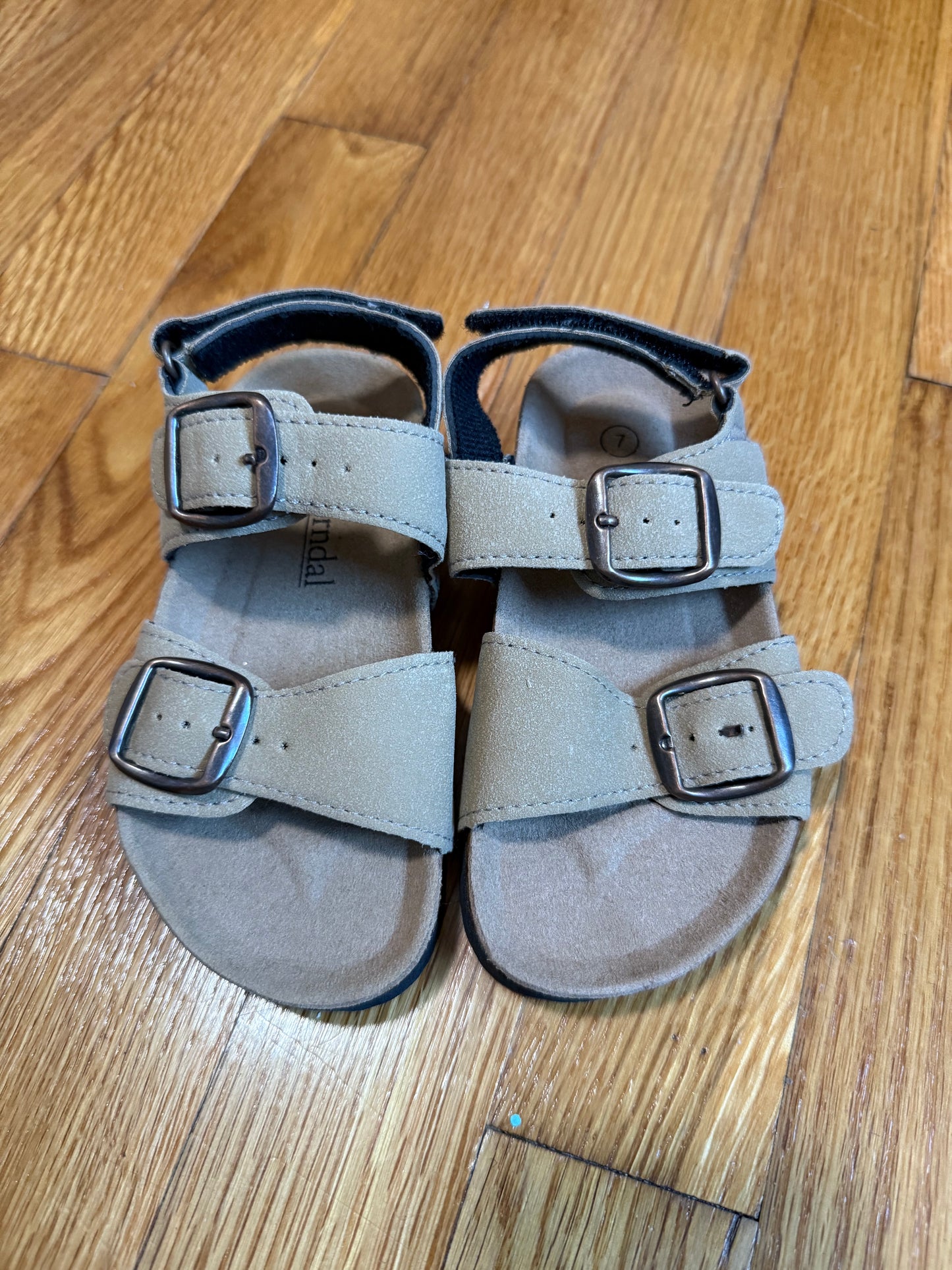 Sandles, size 7