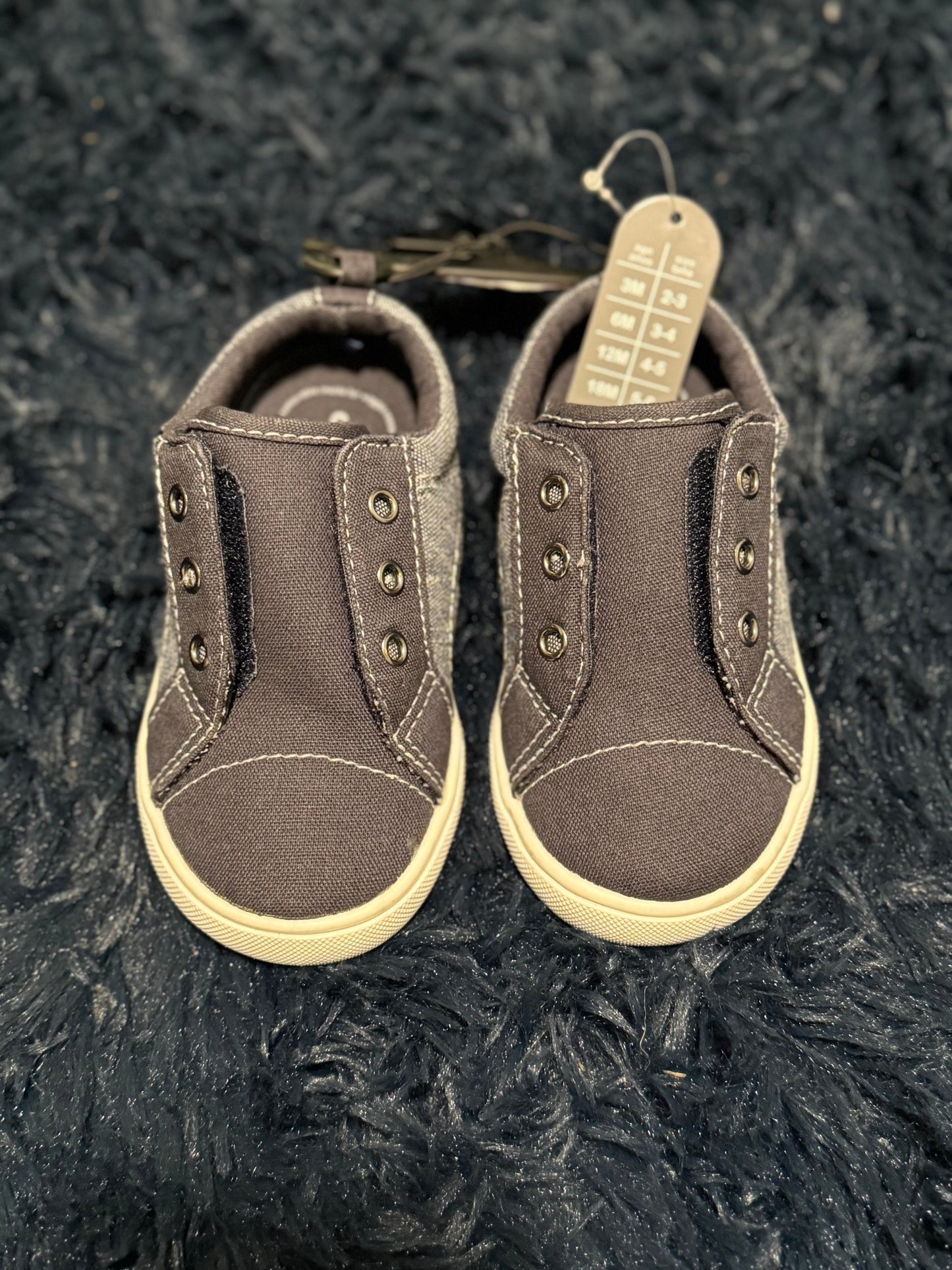 Slip ons NWT, size 6
