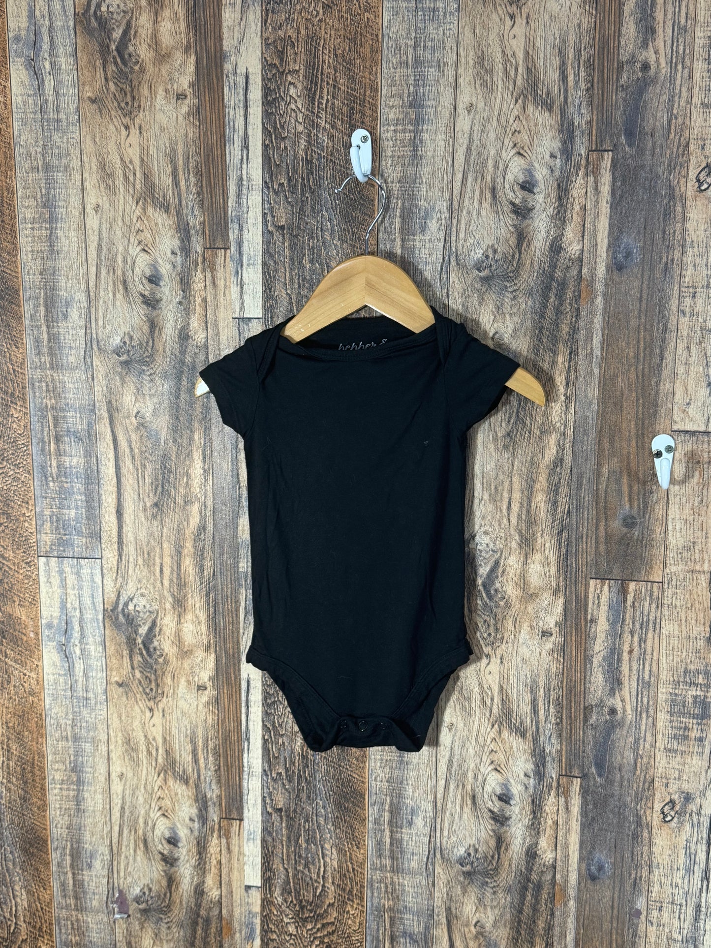 Bamboo onesie, size 0-3m