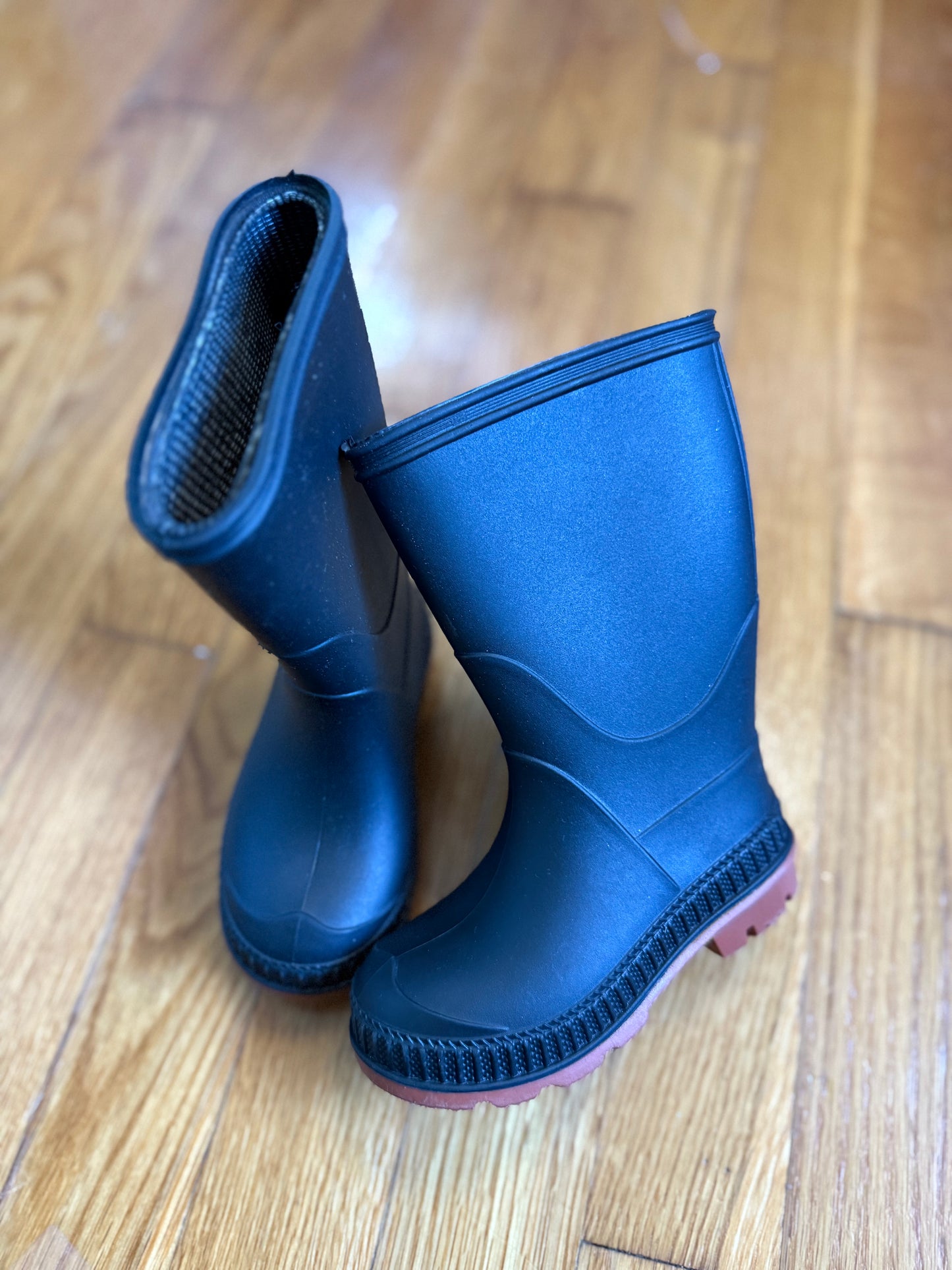Rain boots, size 5-6