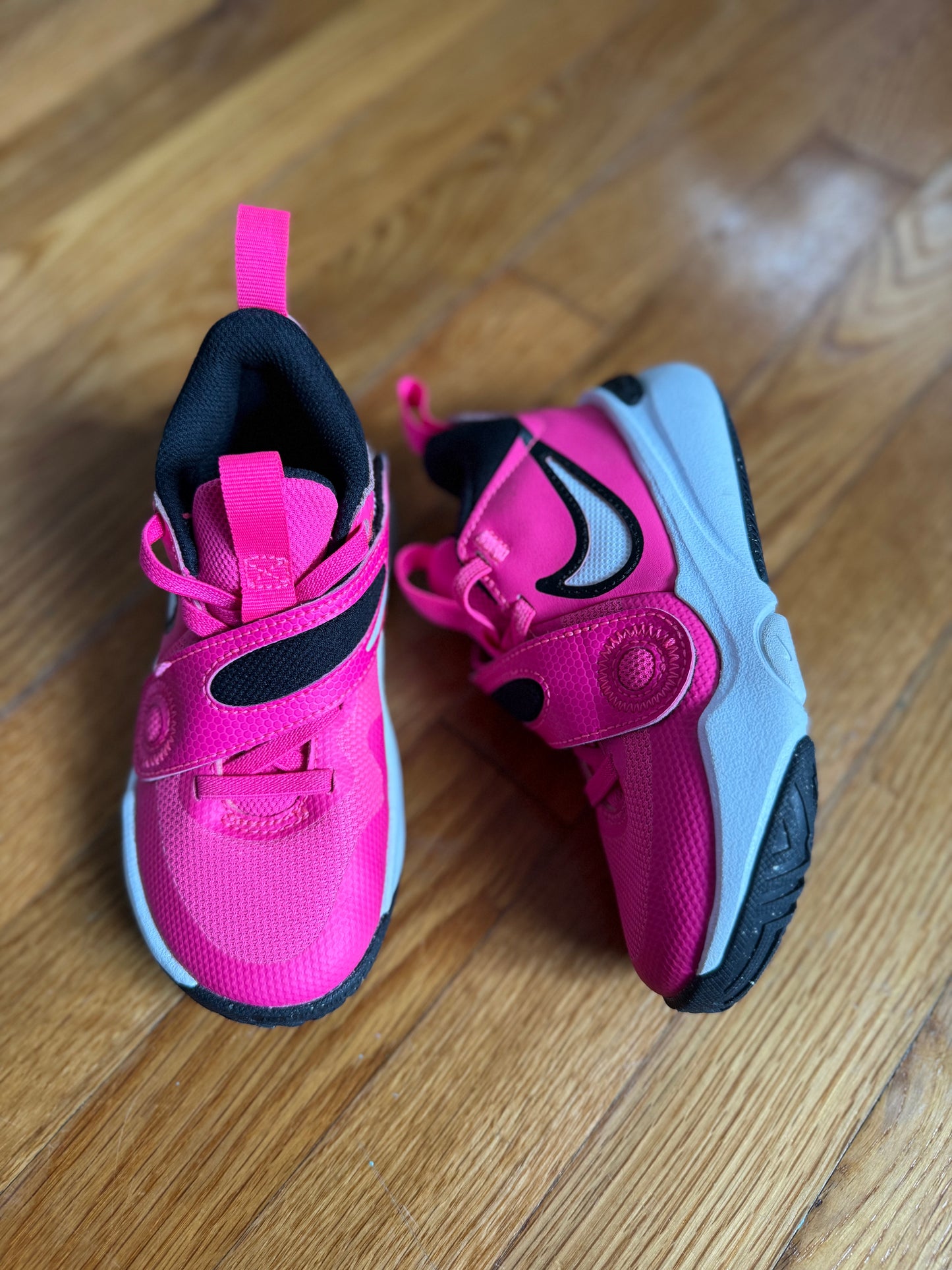 Hustle Ds, size 10.5