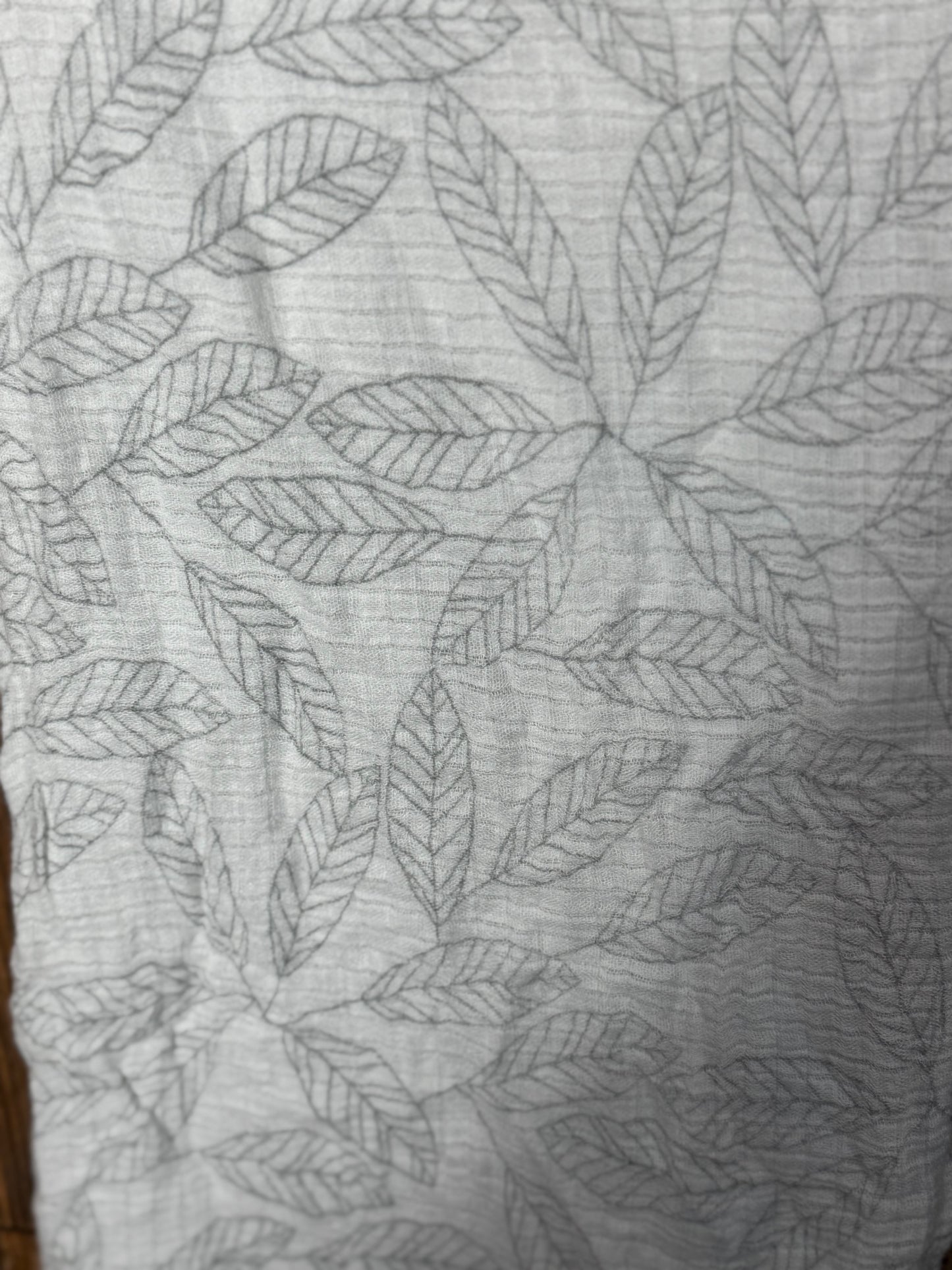 Leaf bamboo muslin blanket