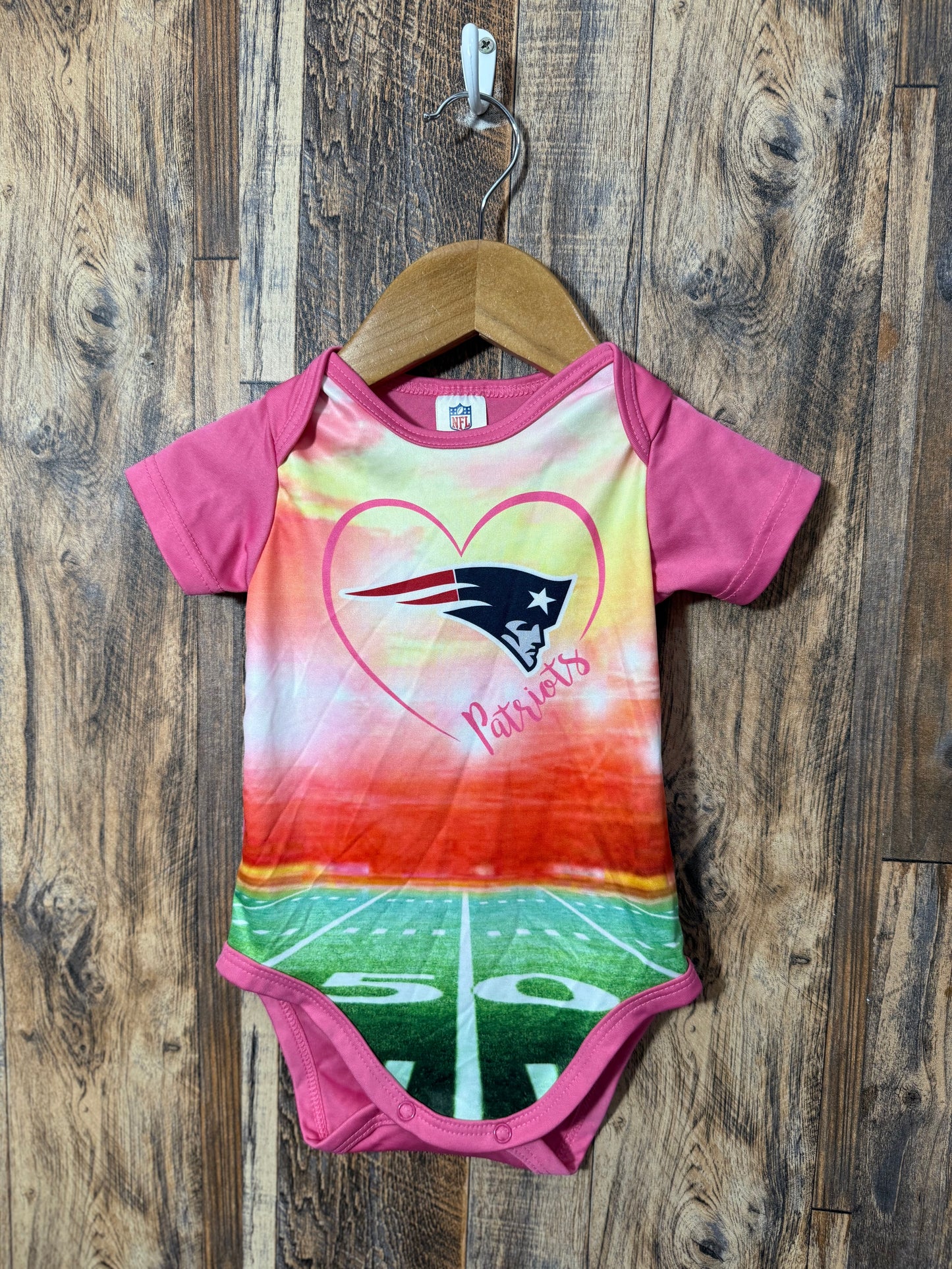 Patriots onesie, size 3-6m