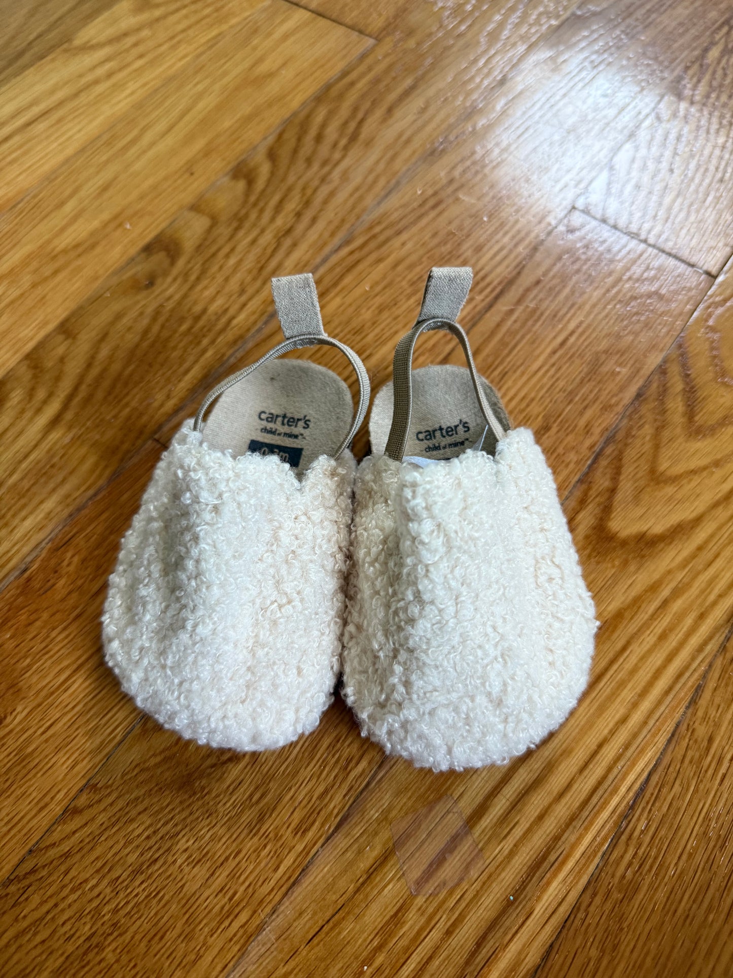 Slip ons, size 0-3m
