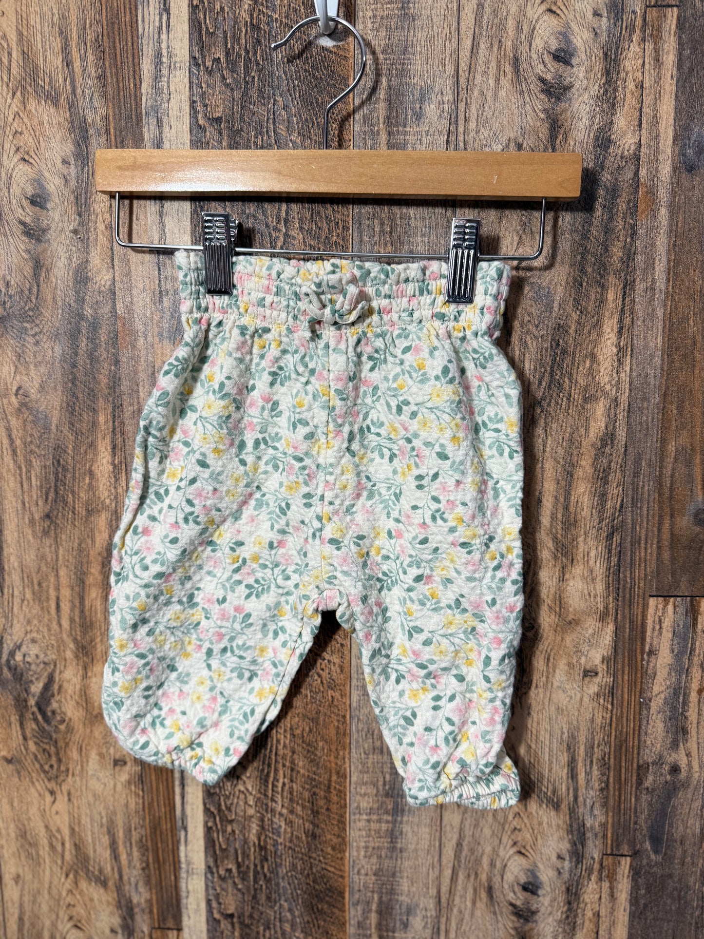 Pants, size 6-9m