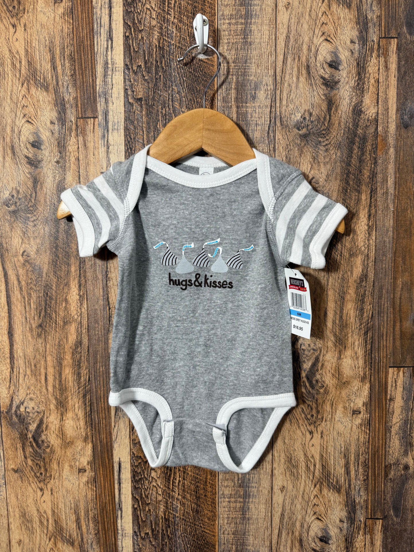 Onesie NWT, size 6m