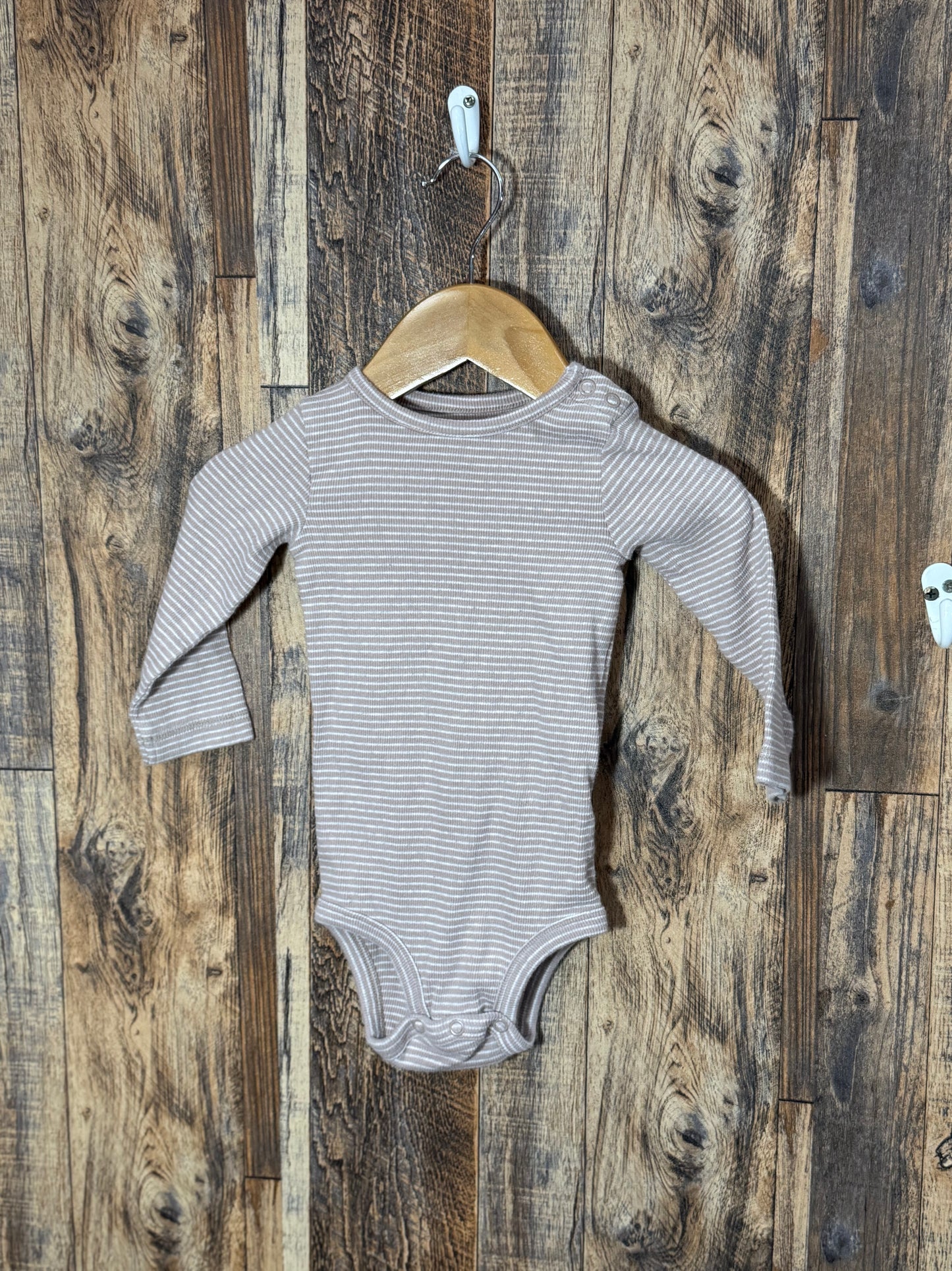 LS organic cotton shirt, size 9m