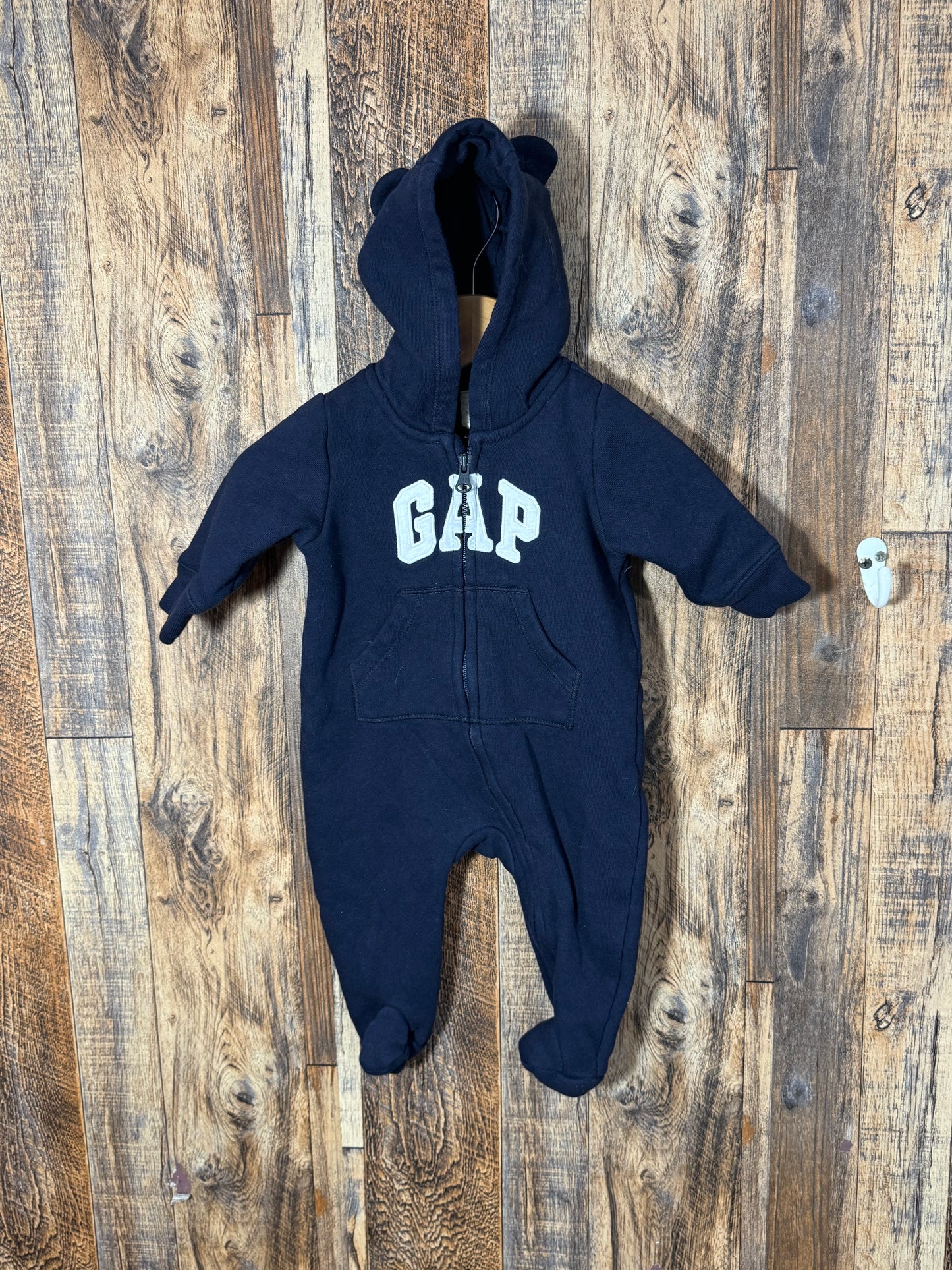 Hooded sweatshirt zip up, size 0-3m