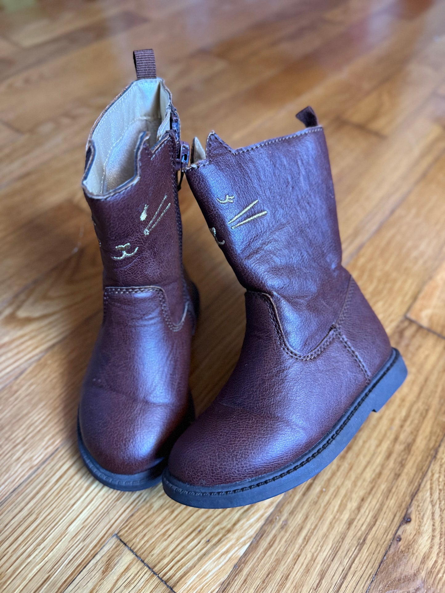 Boots, size 5