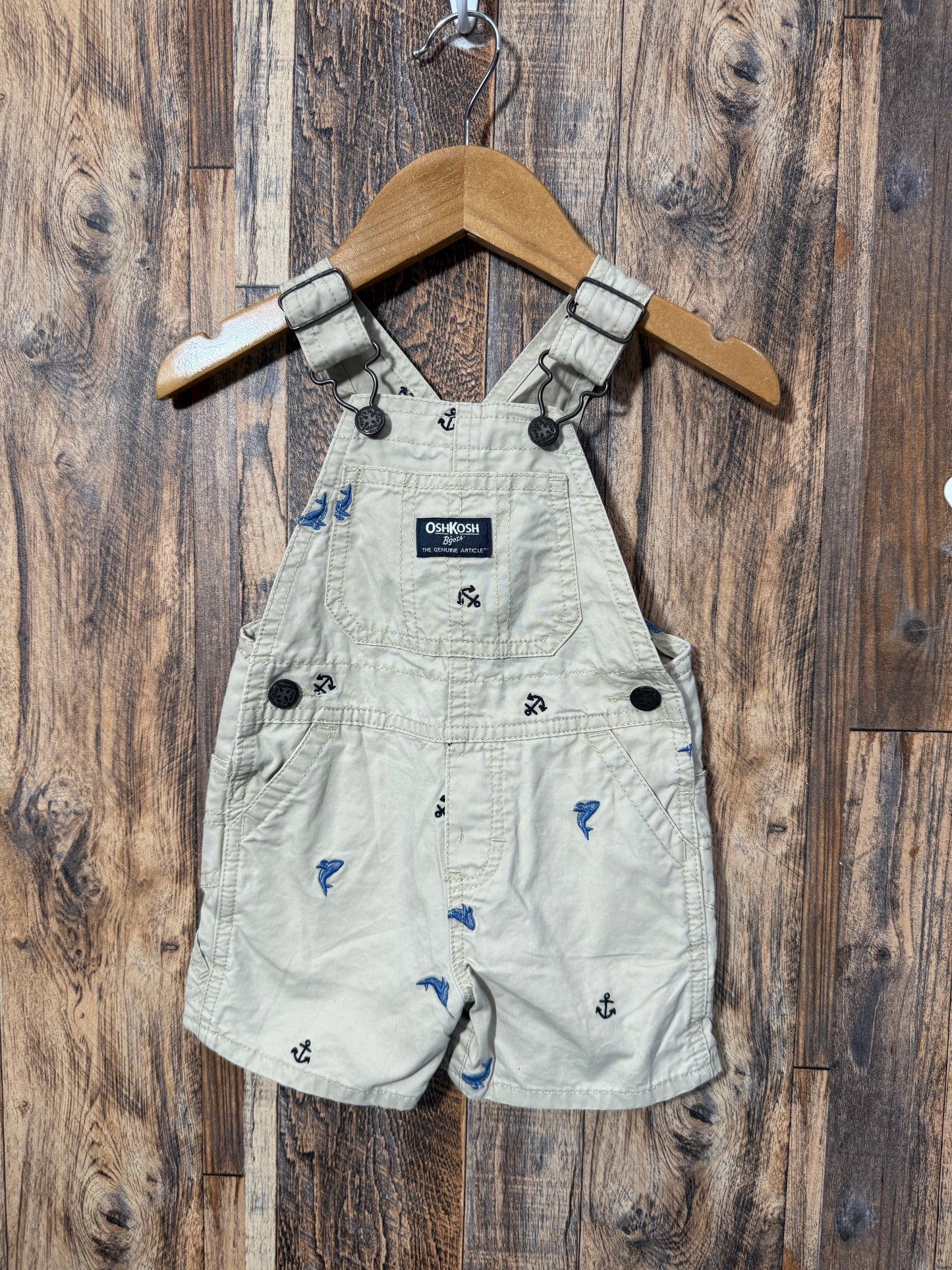Overall shorts, size 9-12m
