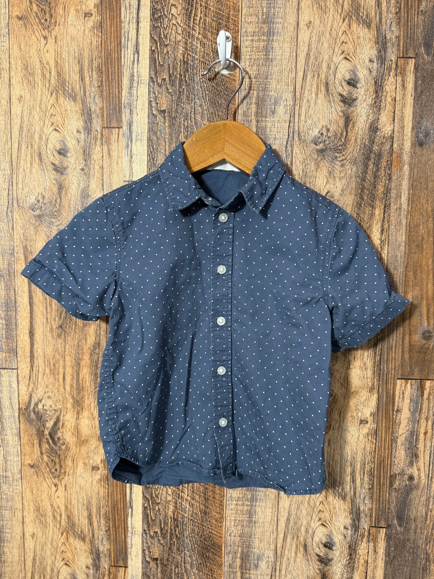 Button up, size 2t