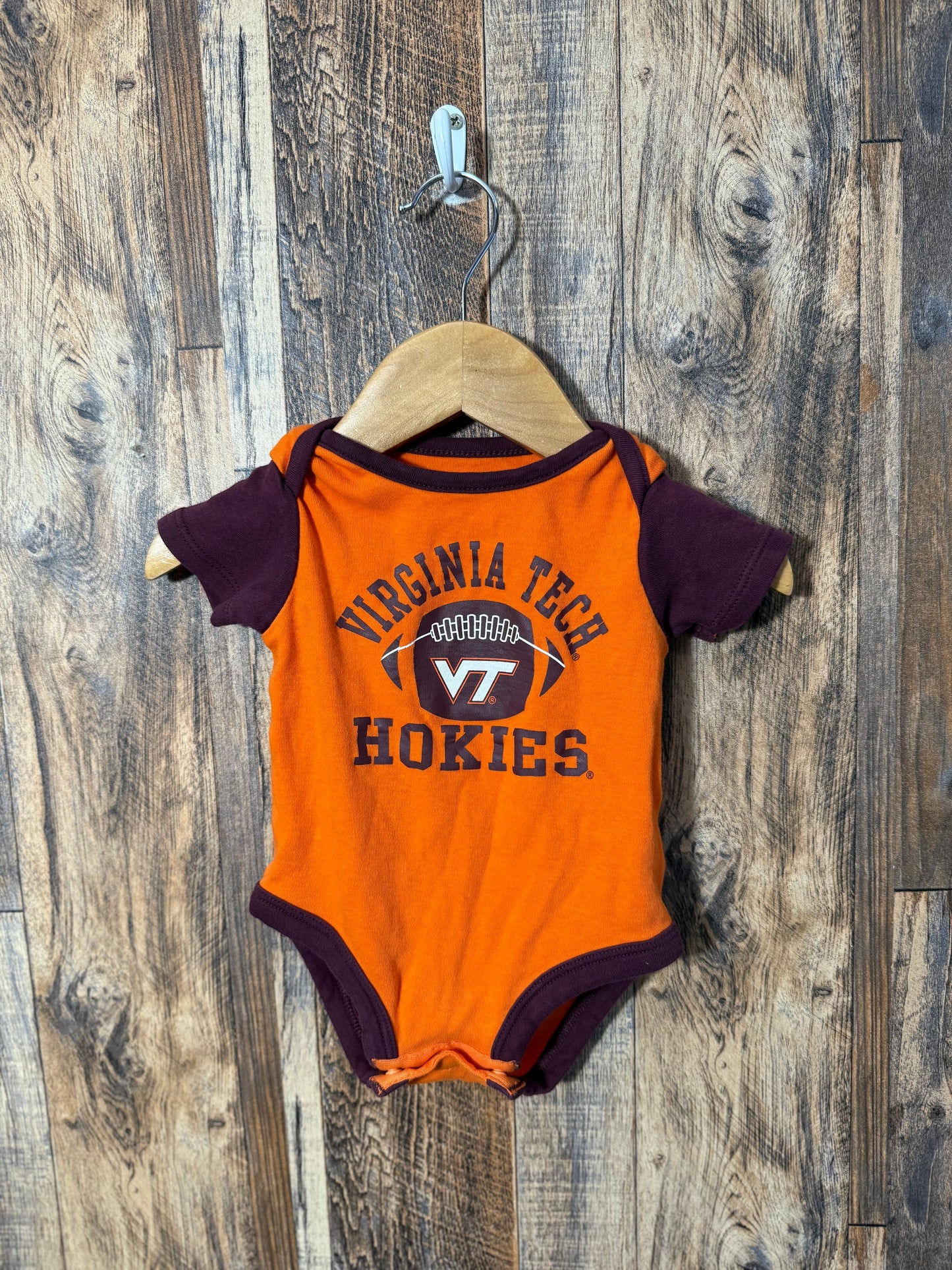 VT onesie, size 3-6m