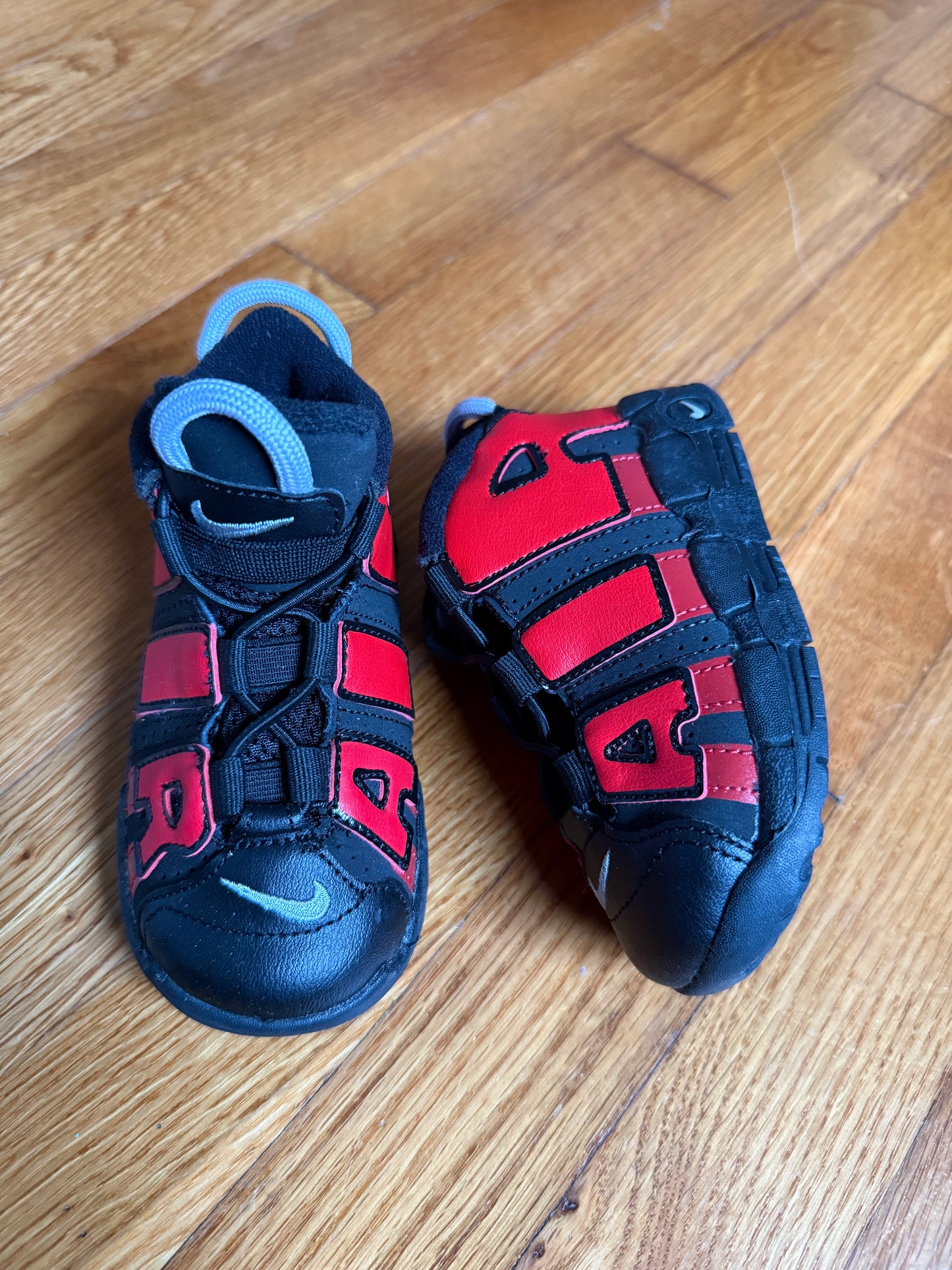 Air More Uptempos, size 5