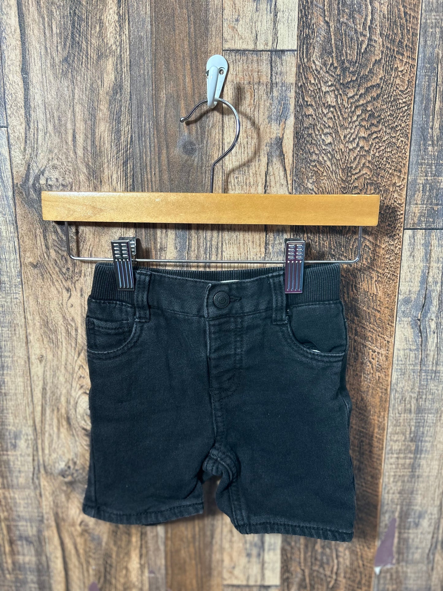 Shorts, size 24m