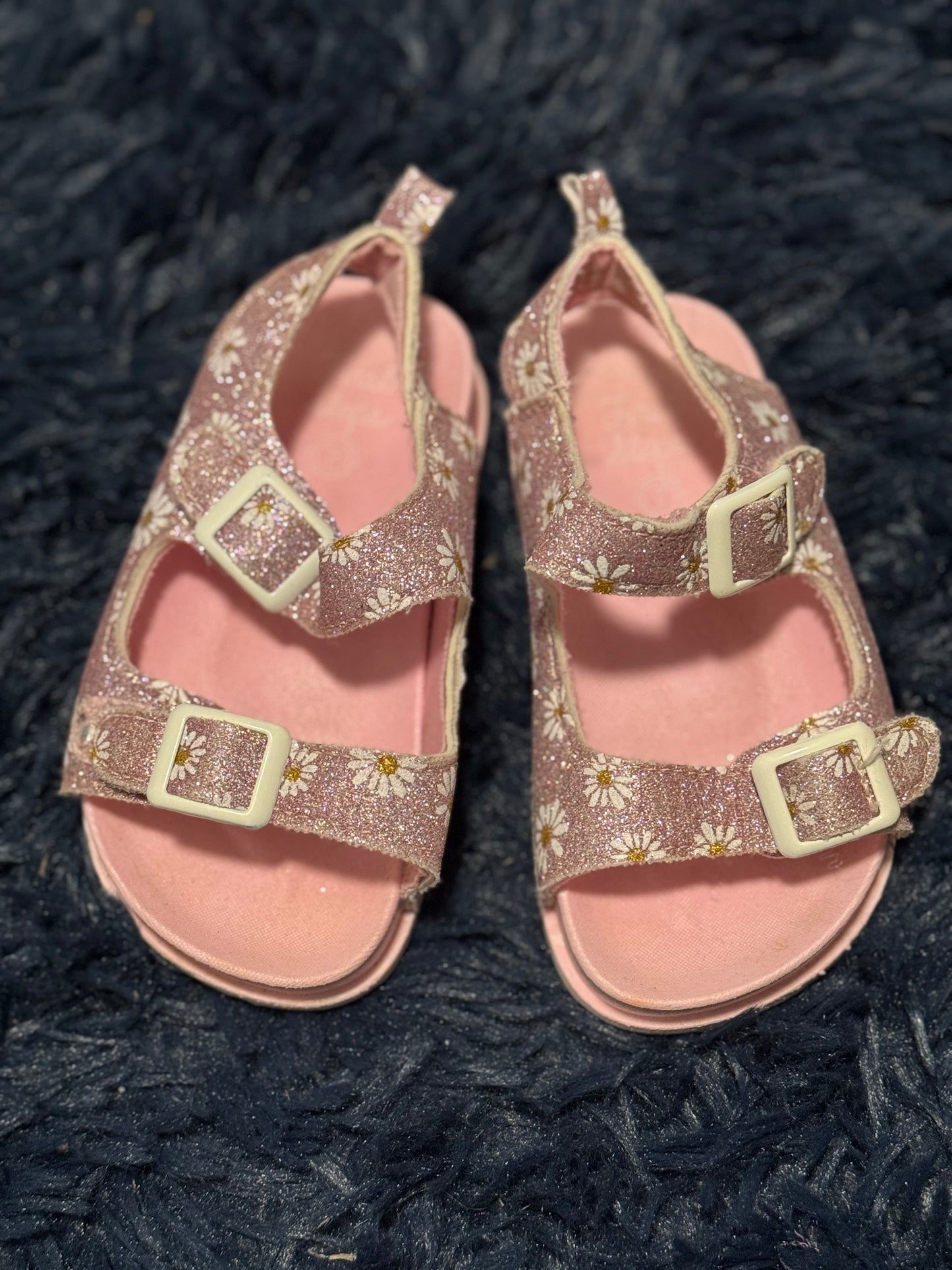 Sandles, size 7