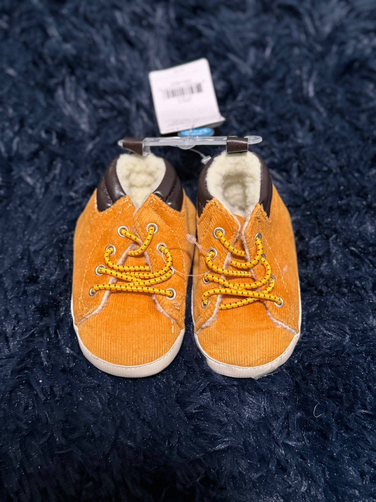 Boots NWT, size 3-6m