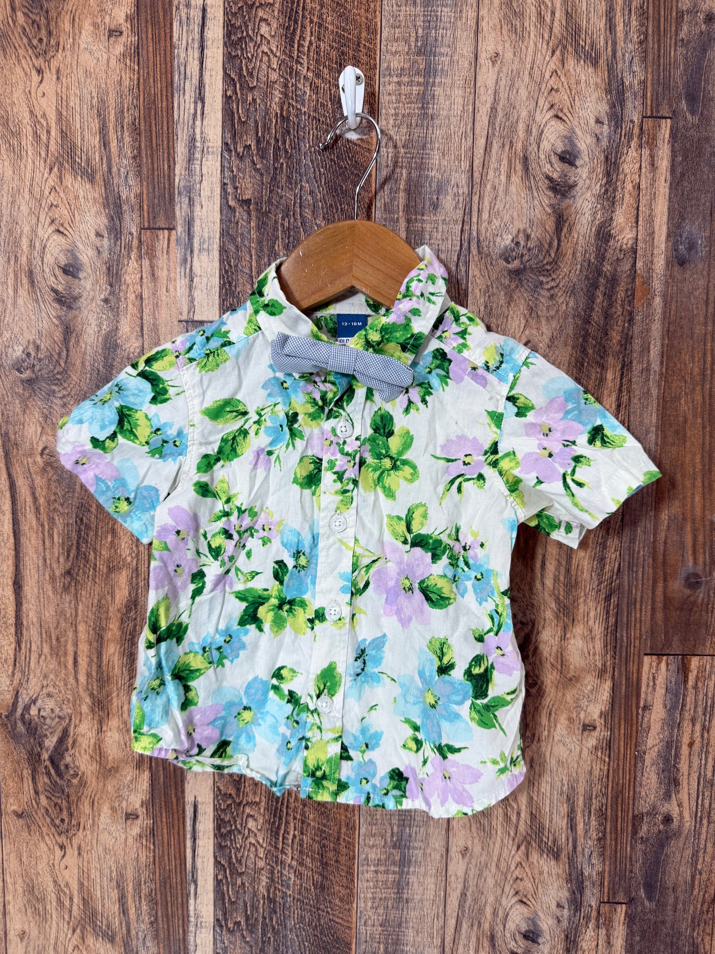 Button up shirt, size 12-18m