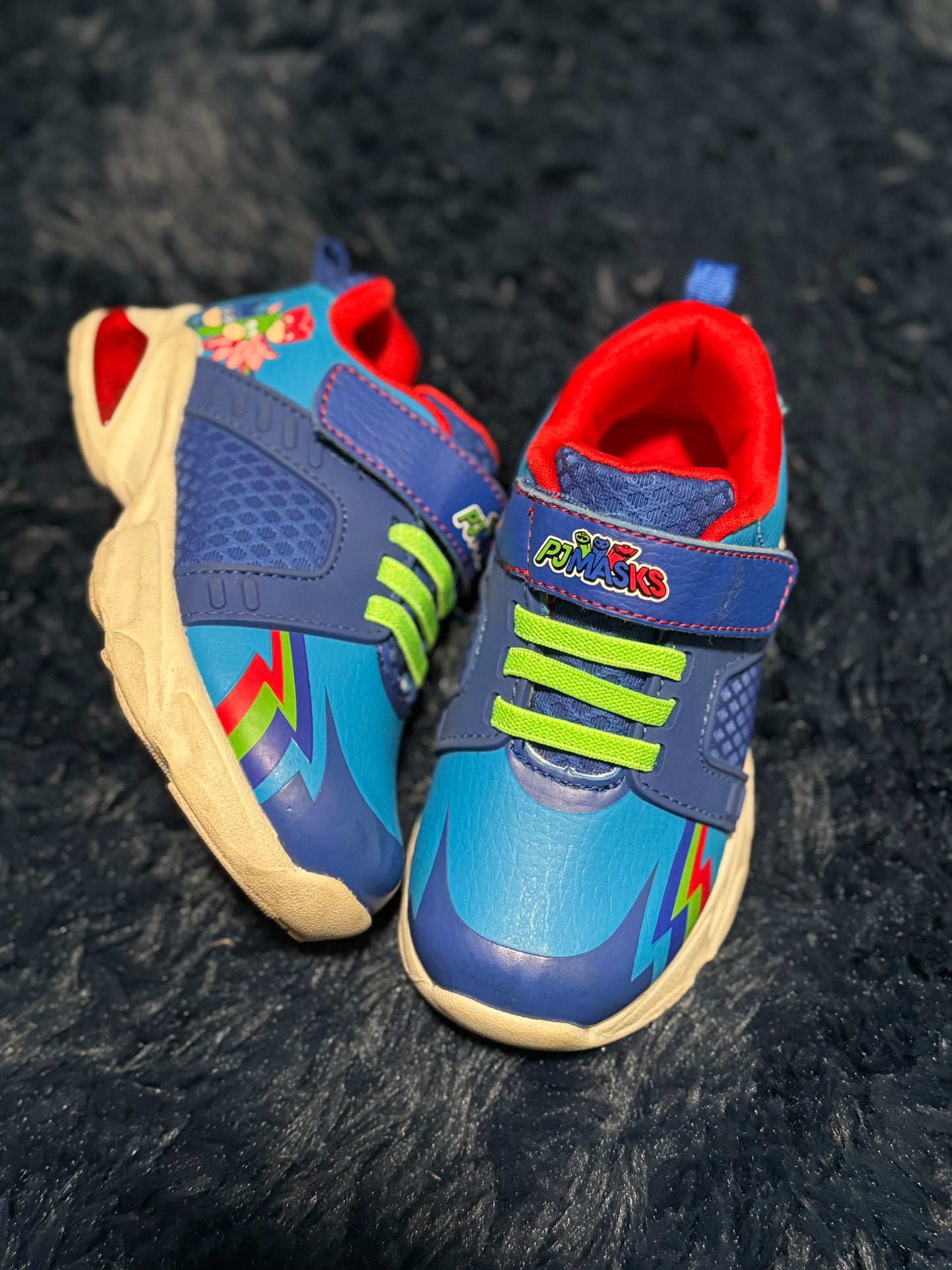 Light up Sneakers, size 8