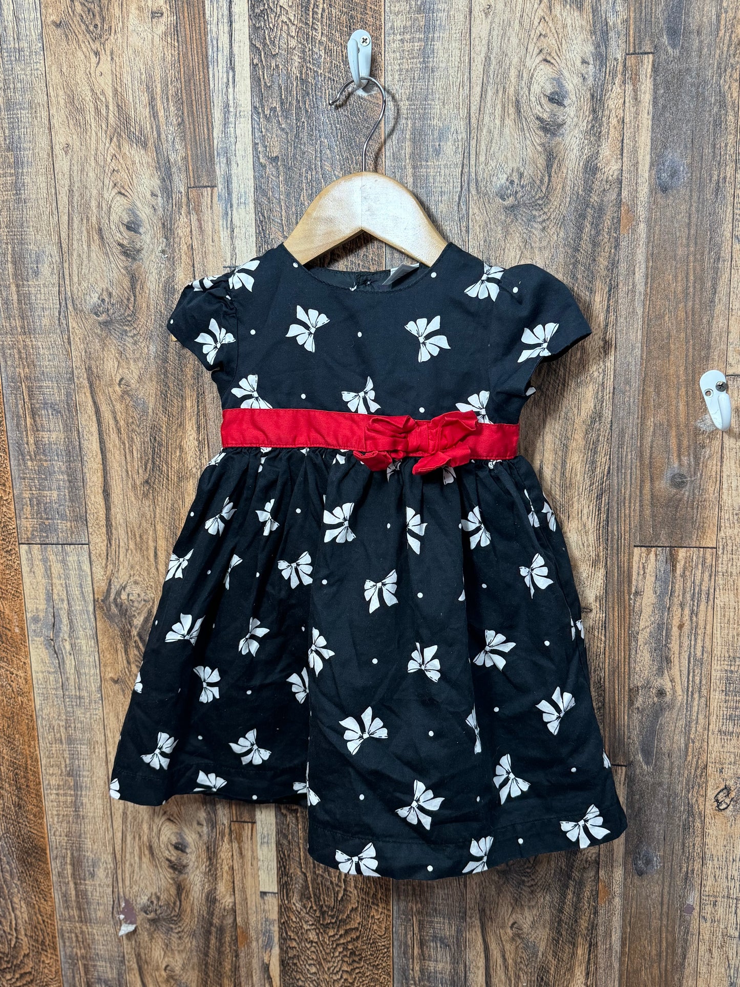 Dress, size 18m