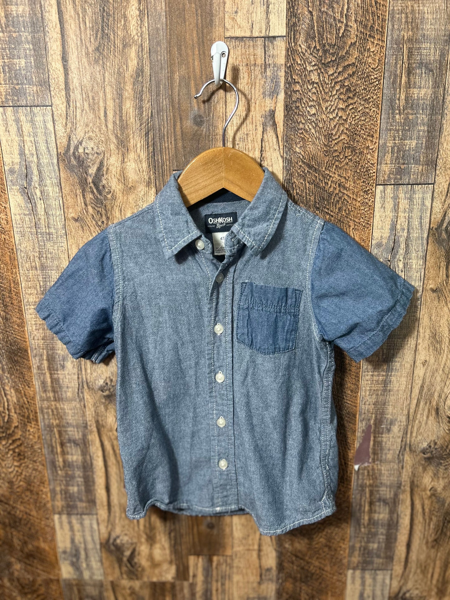 Button up shirt, size 4t