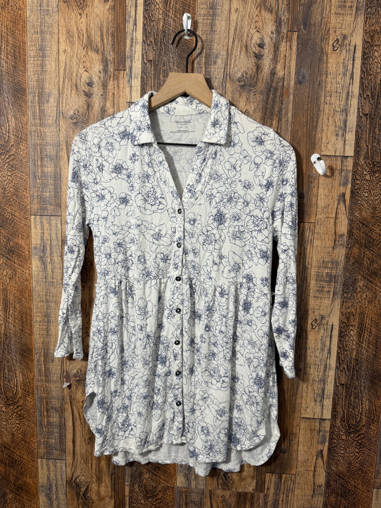 Rayon LS button up, size S