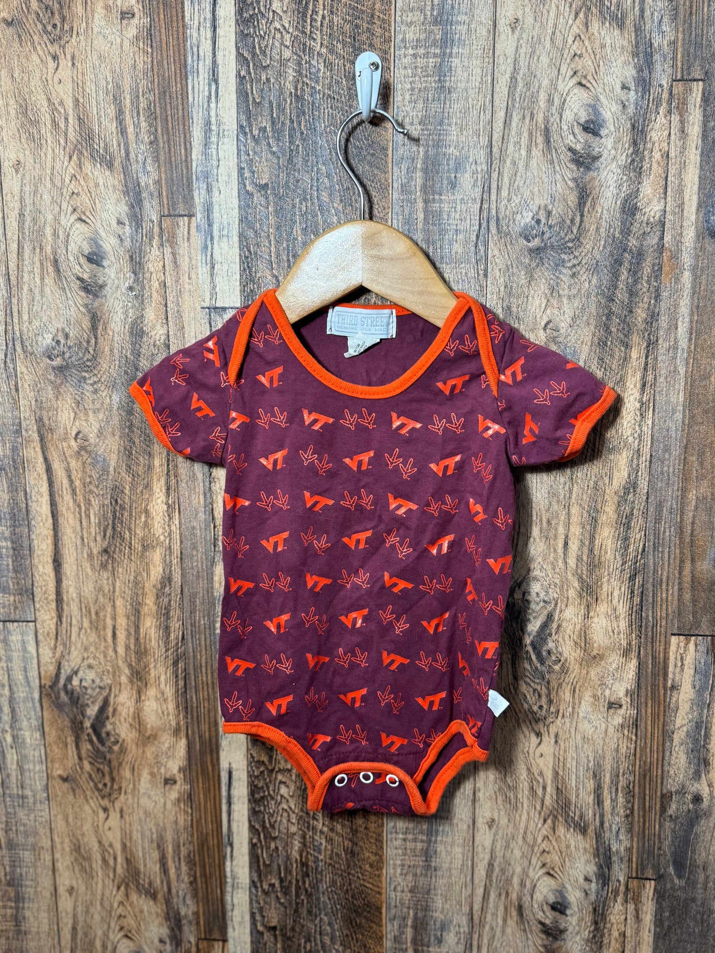 VT Onesie, size 6m