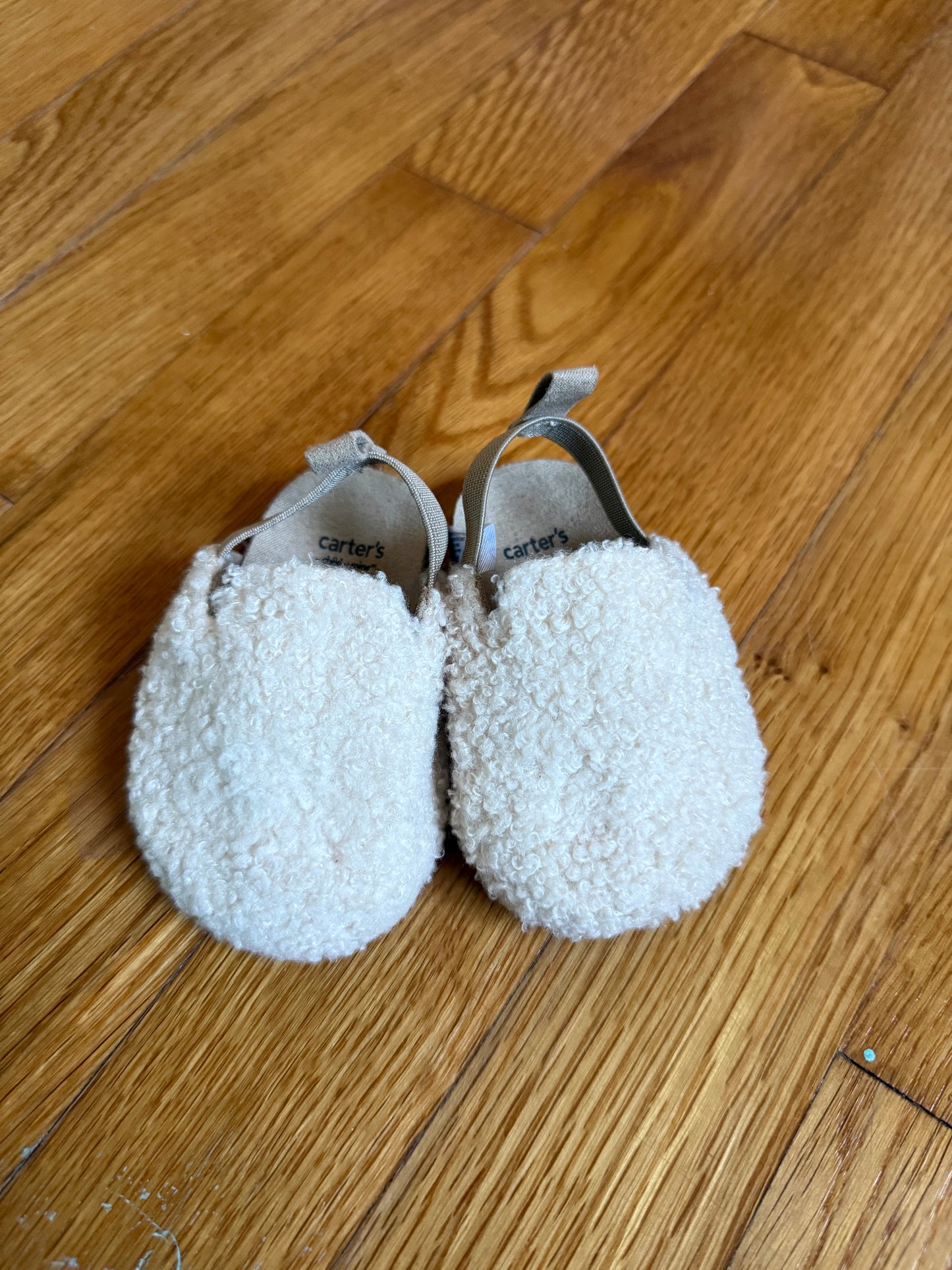 Slip ons, size 0-3m