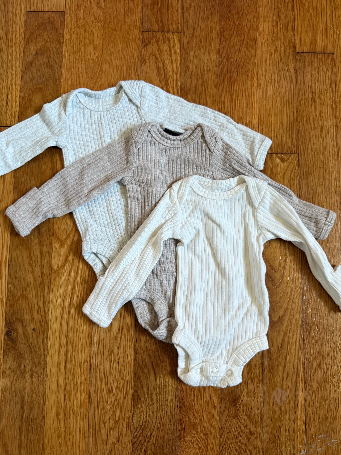3pc LS onesie set, size P