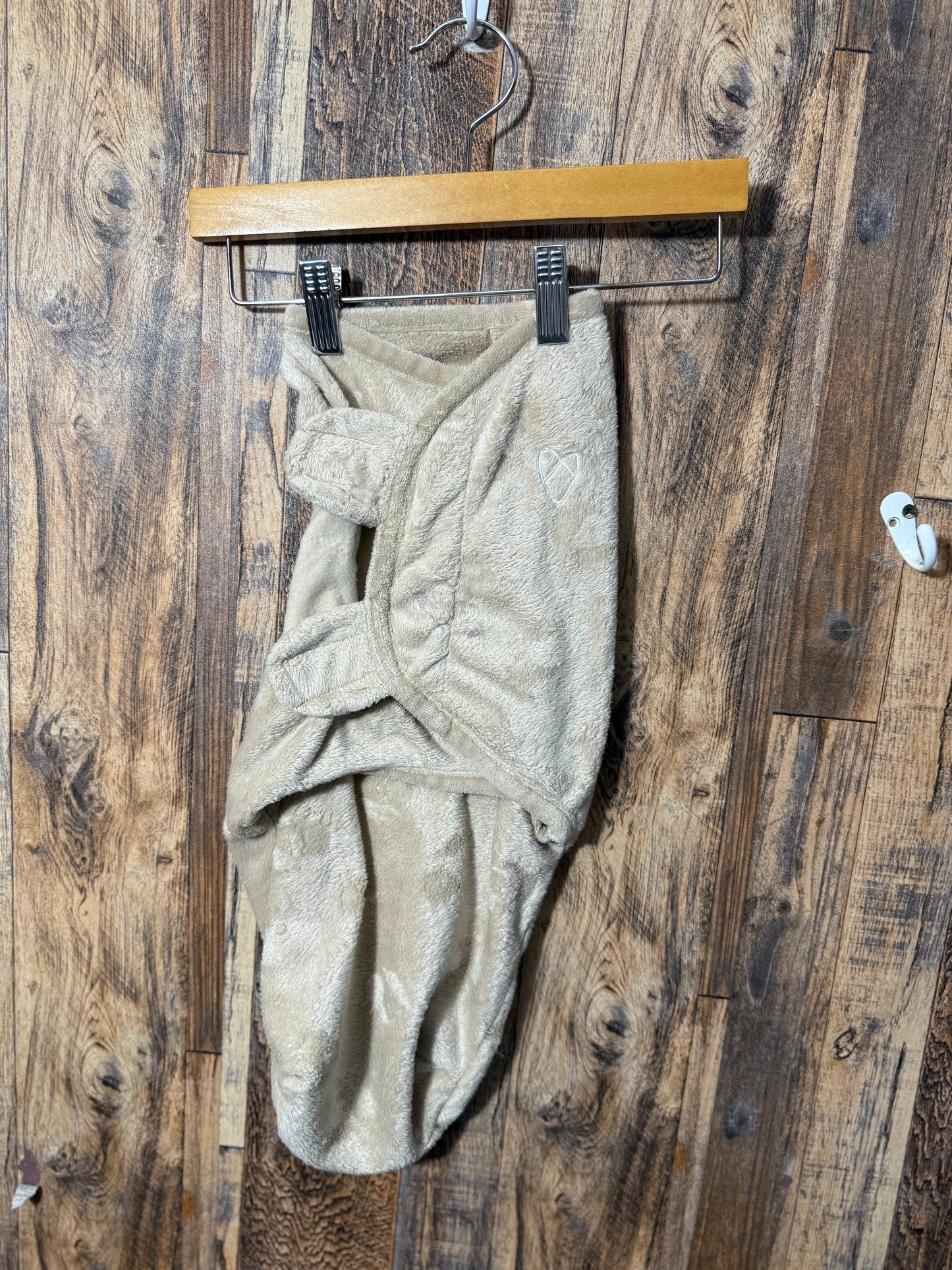 Fleece swaddle, size sm/med