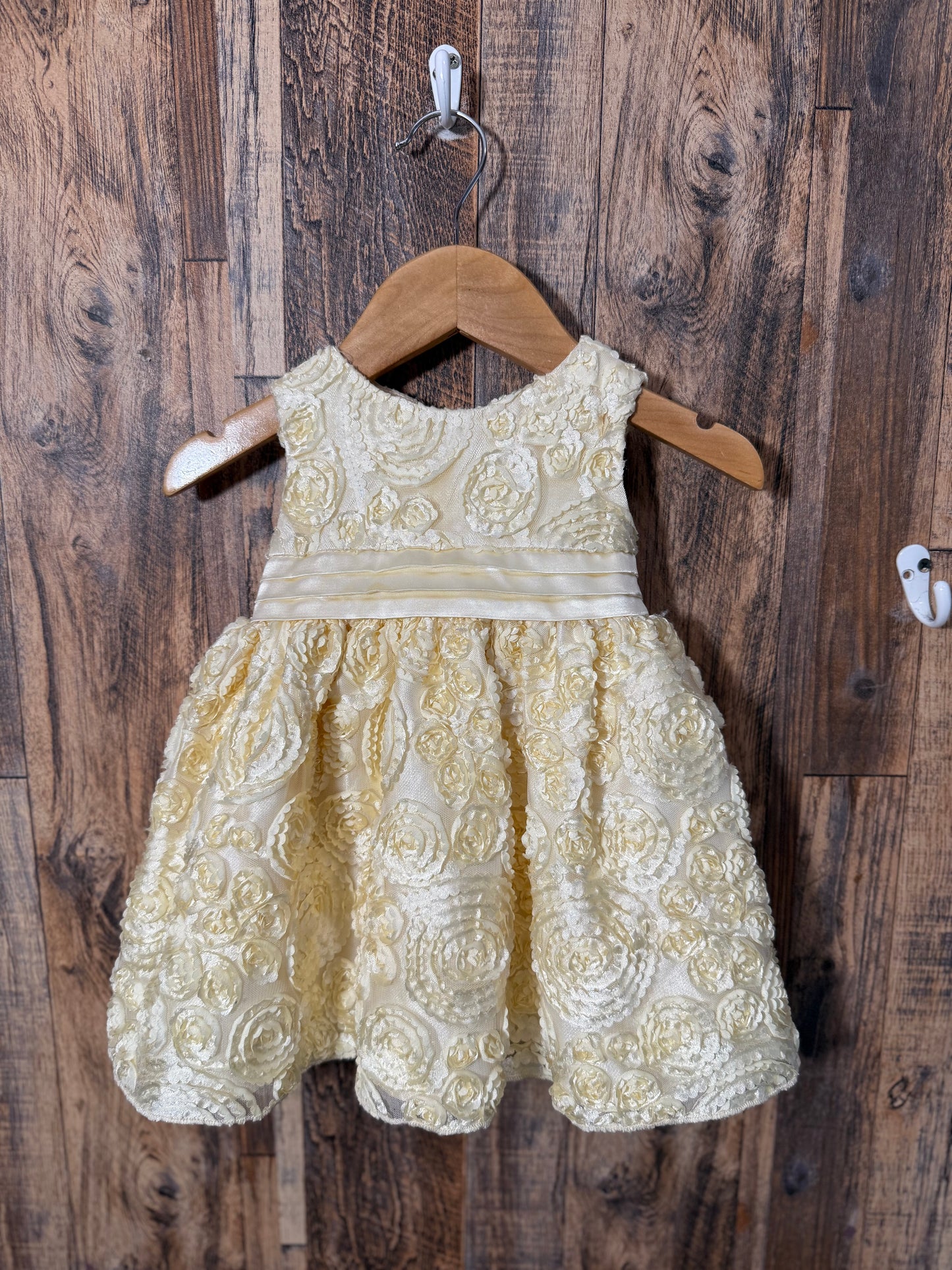 Dress, size 12m