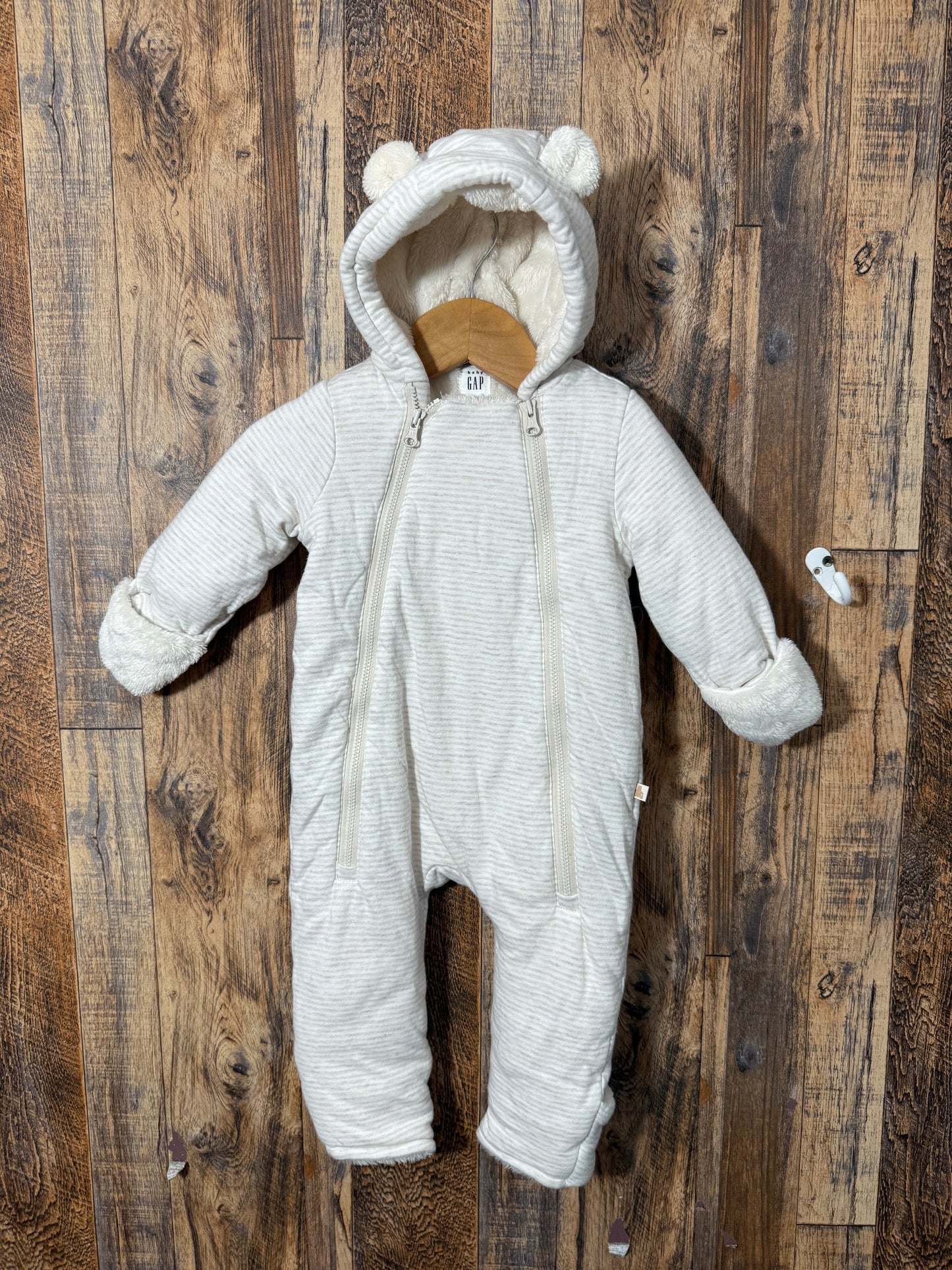 Snowsuit, size 3-6m