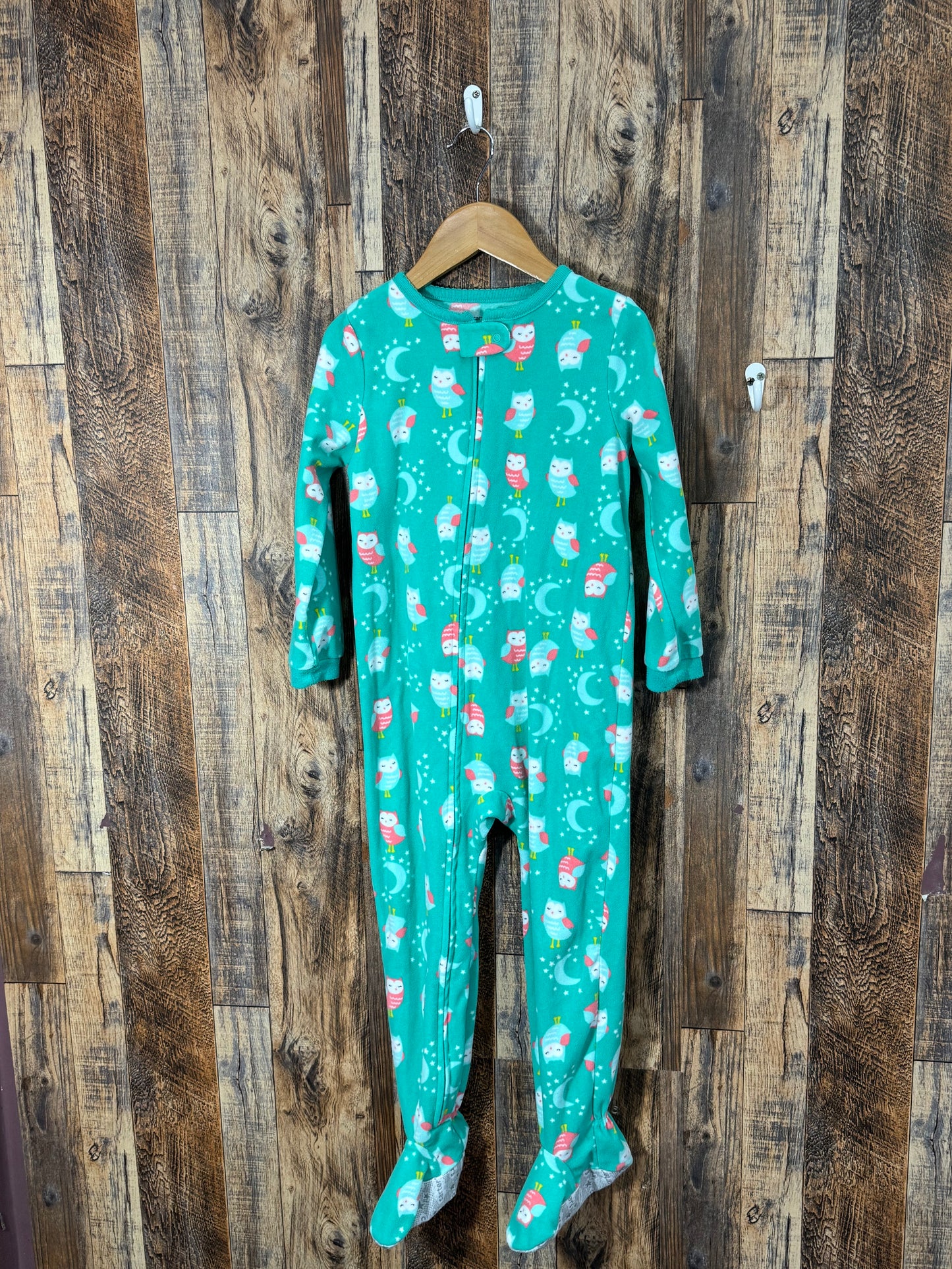 Fleece pajamas, size 5t