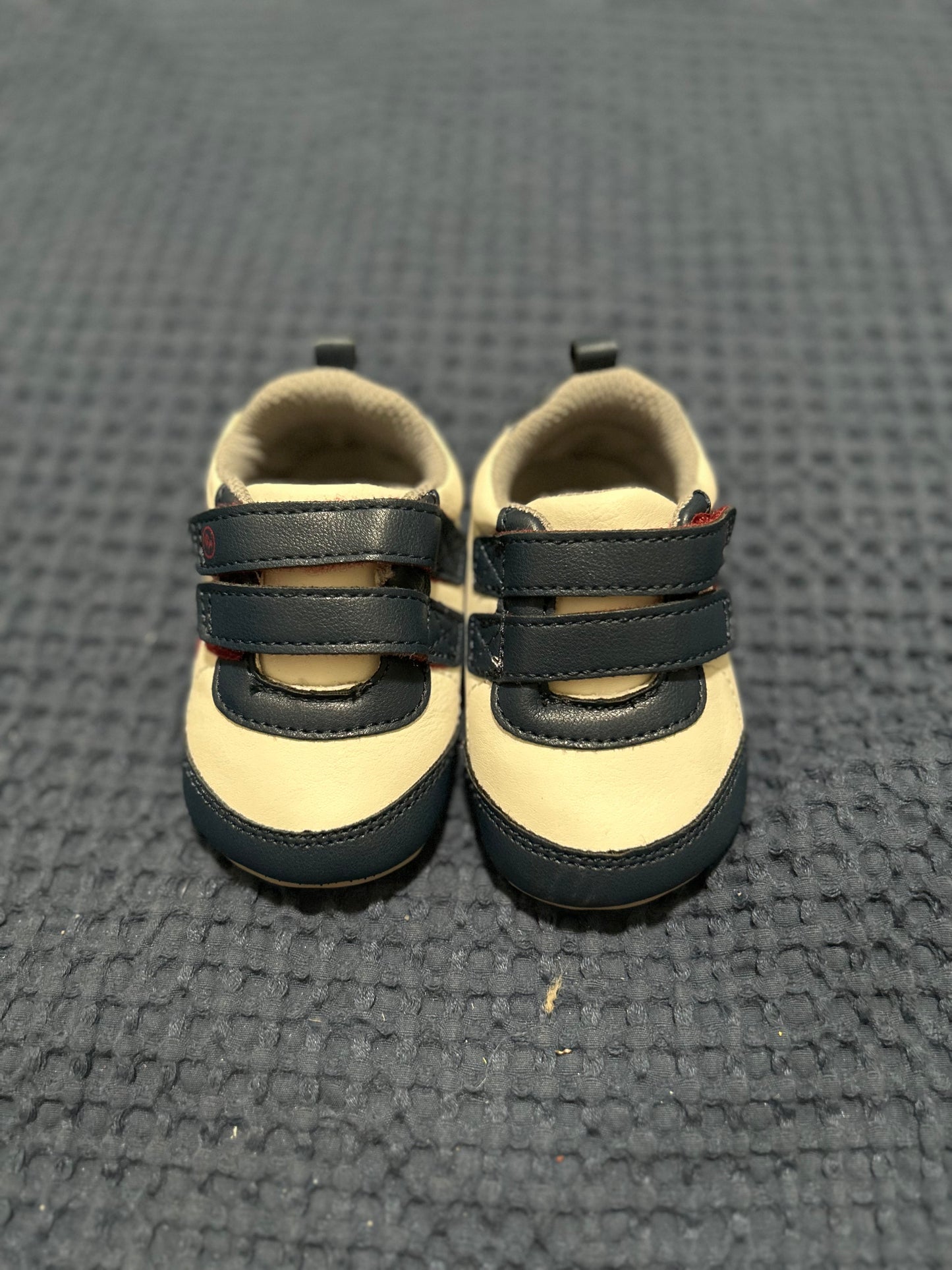 Striderites, size 6-12m