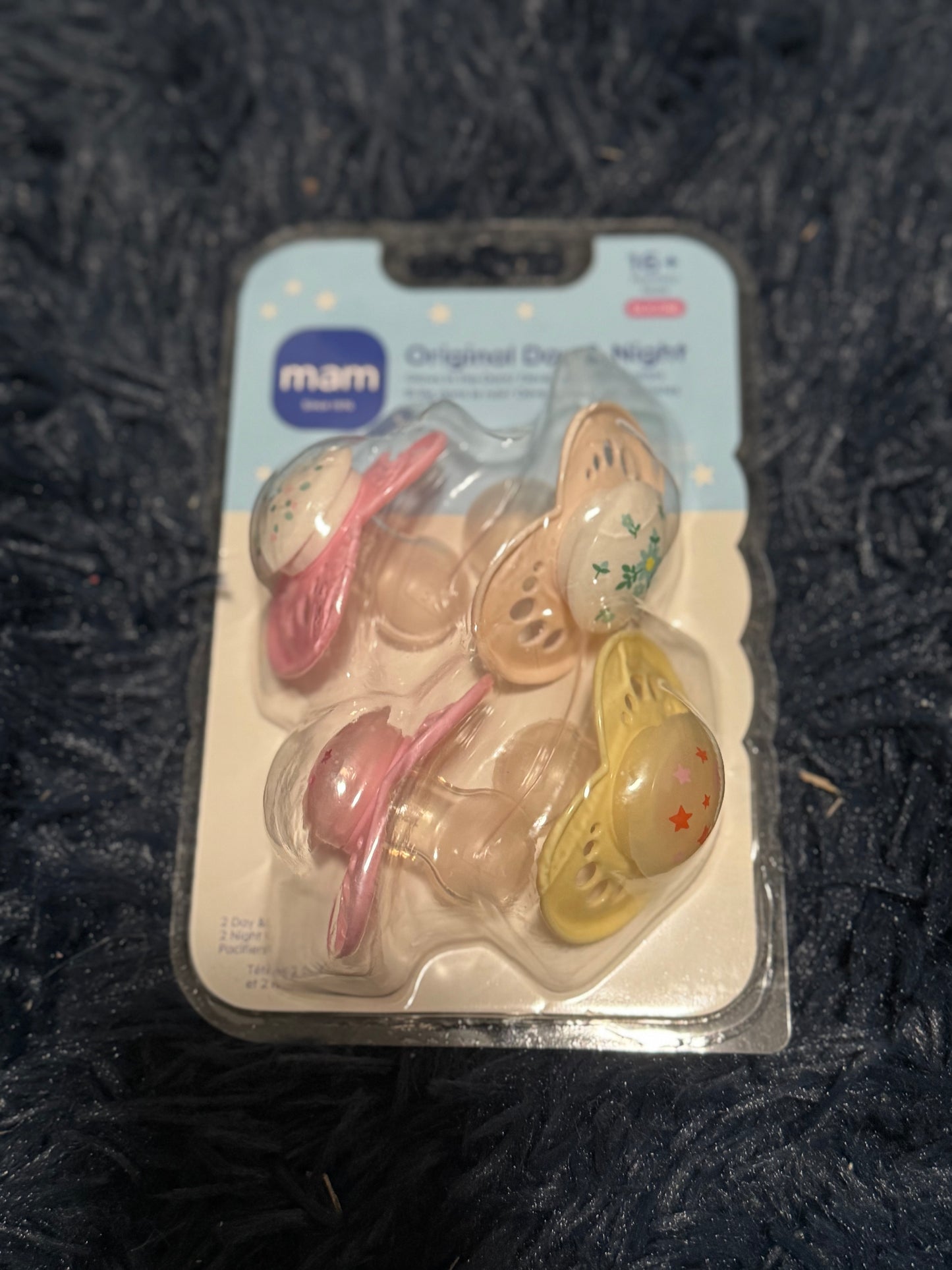 4pk pacifiers 16+m
