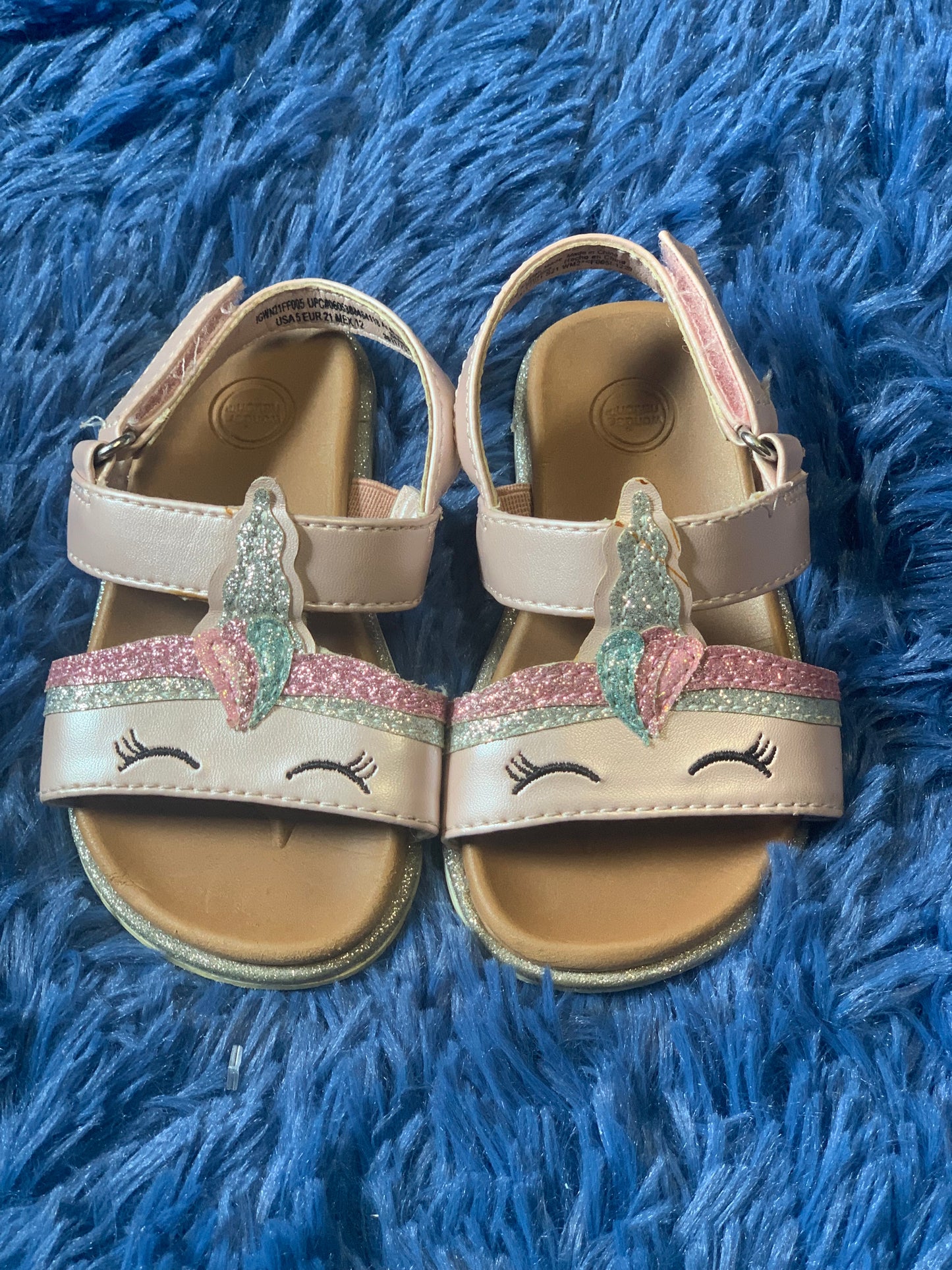 Sandles, size 5