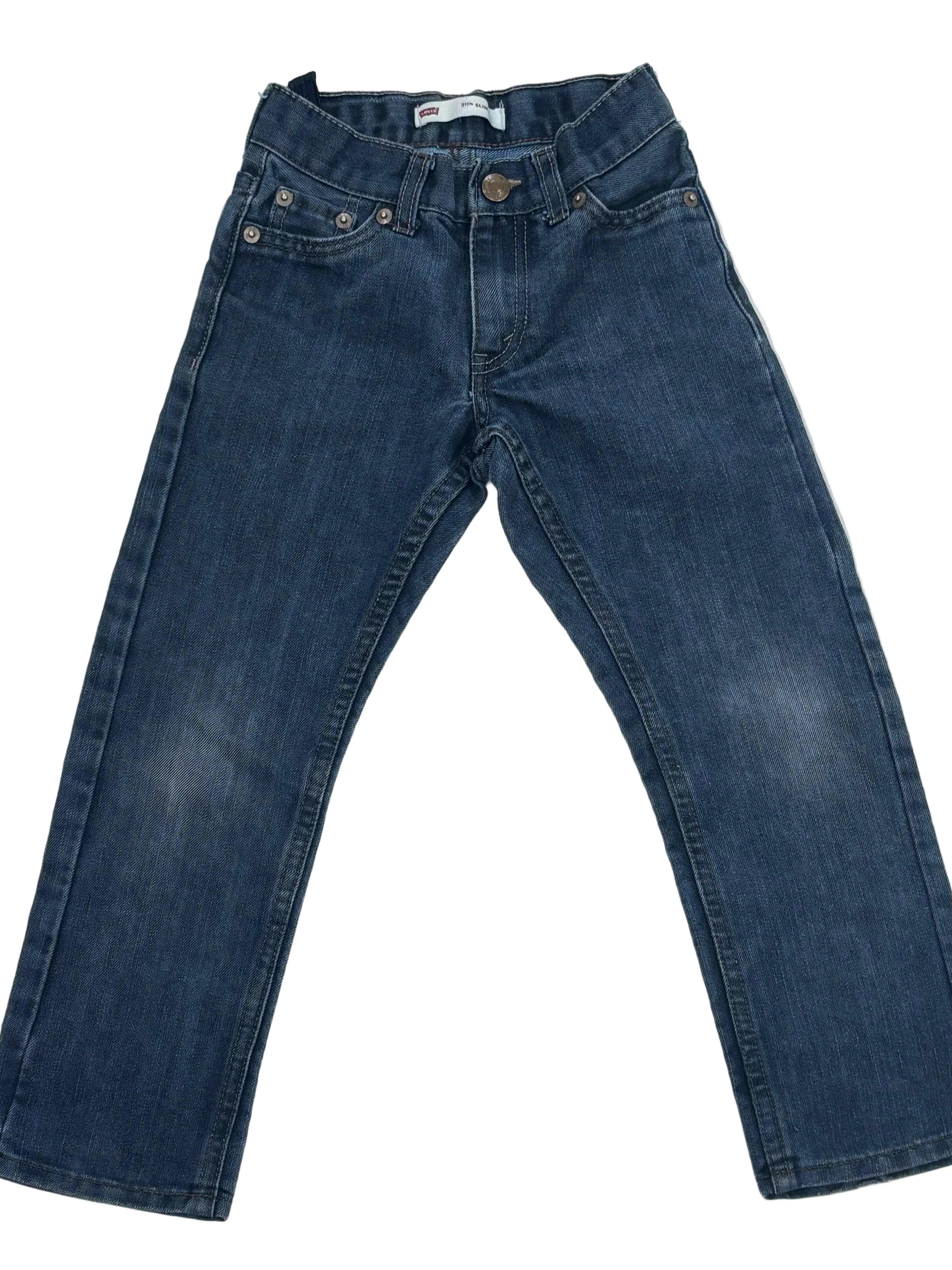 Levi’s, 6