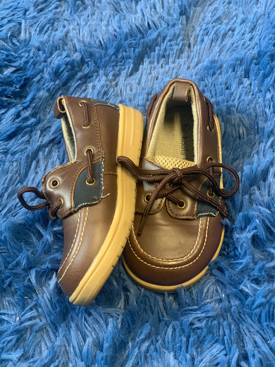 Boat shoes, size 7