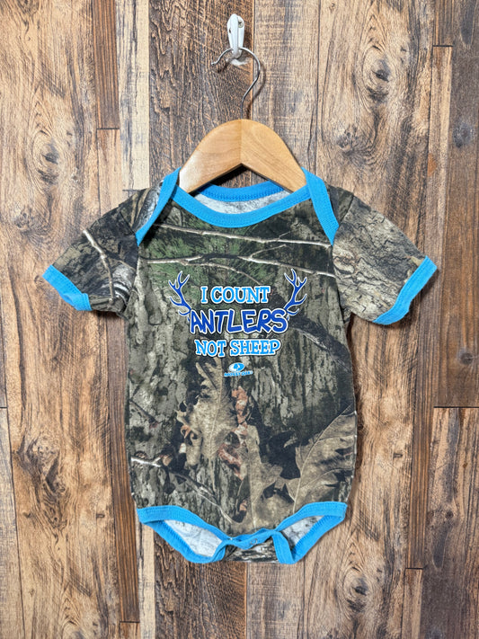 Onesie, size 24m