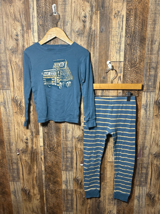 Pajamas, size 6