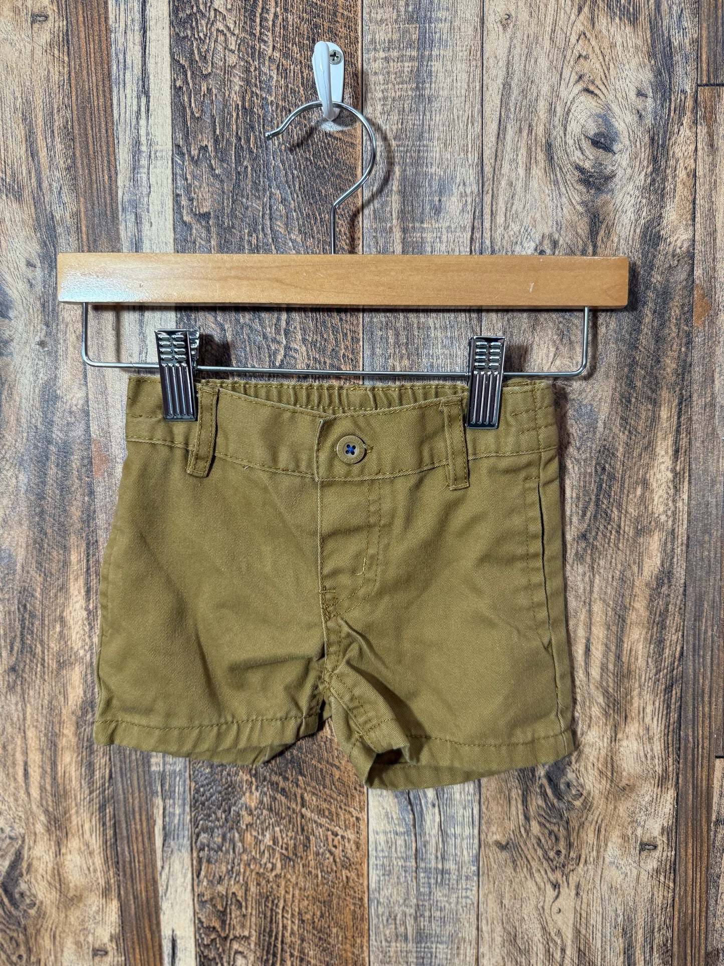 Shorts, size 6-9m