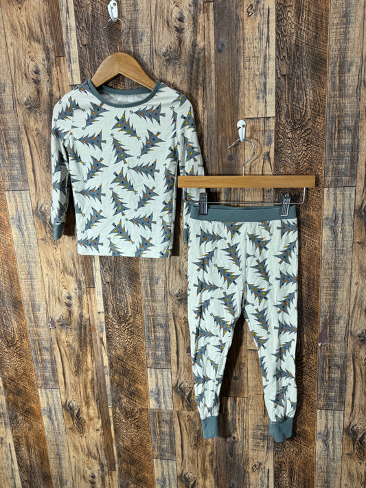 Holiday pajamas, size 4t