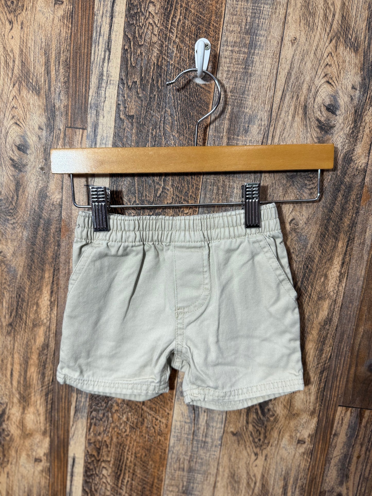 Shorts, size 12m