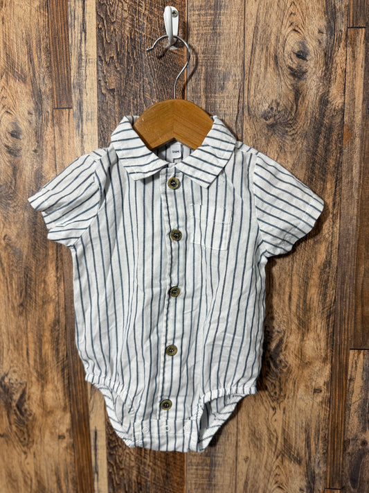 Button up, size 3-6m