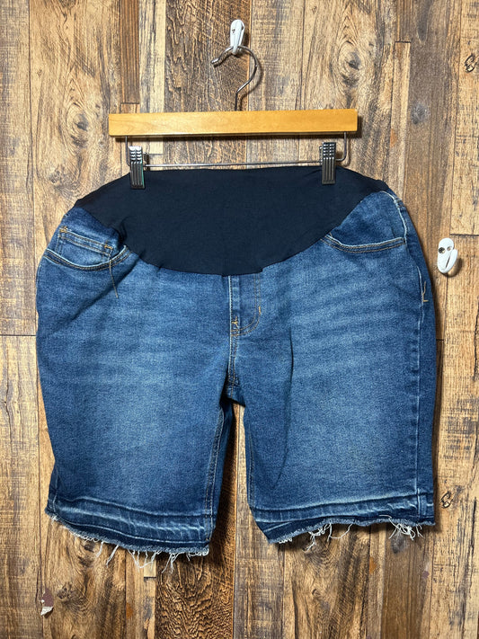 Jean shorts, size 8-10 (M)